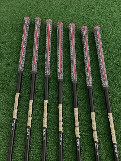 Mizuno Pro 225 Limited Edition Black Forged Iron Set 4-P / Dynamic Gold 105 Stiff — pre-owned golf club