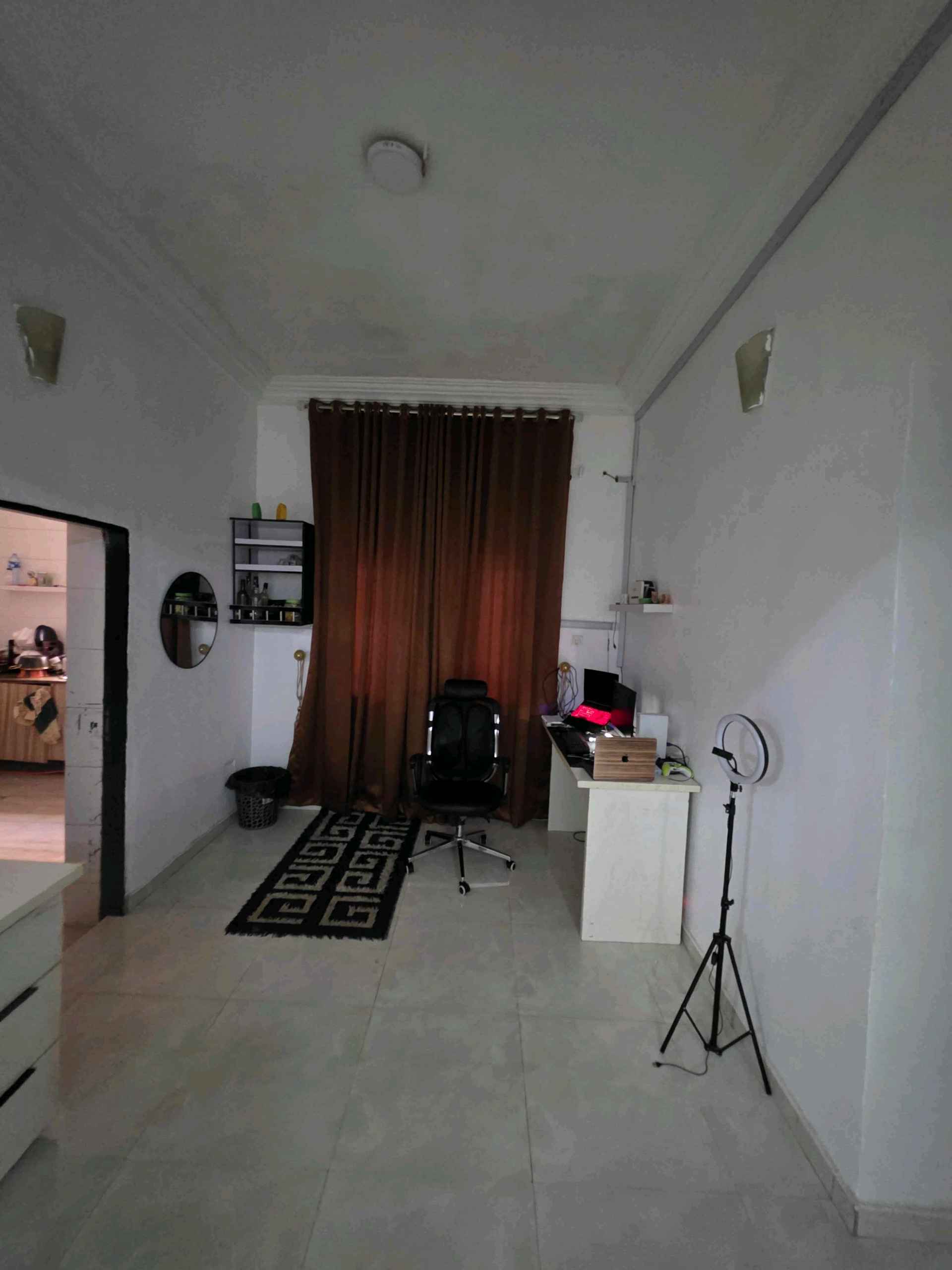 Jay's Hotel and Suite photo 4