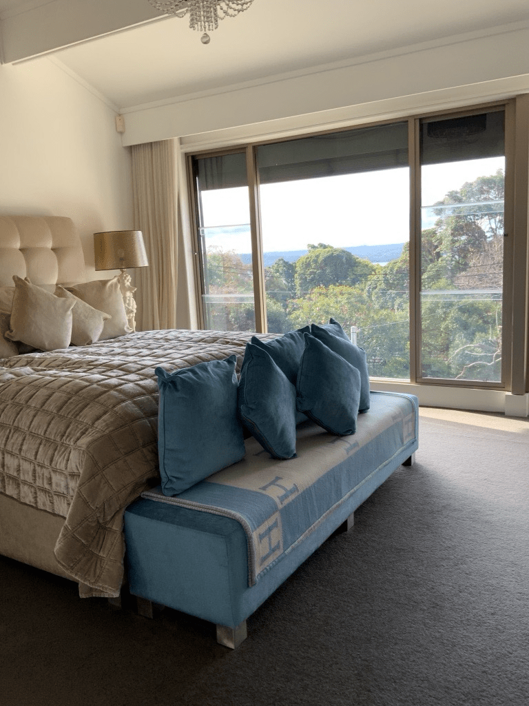 Bedroom layout with the original orientation turned away from the water view