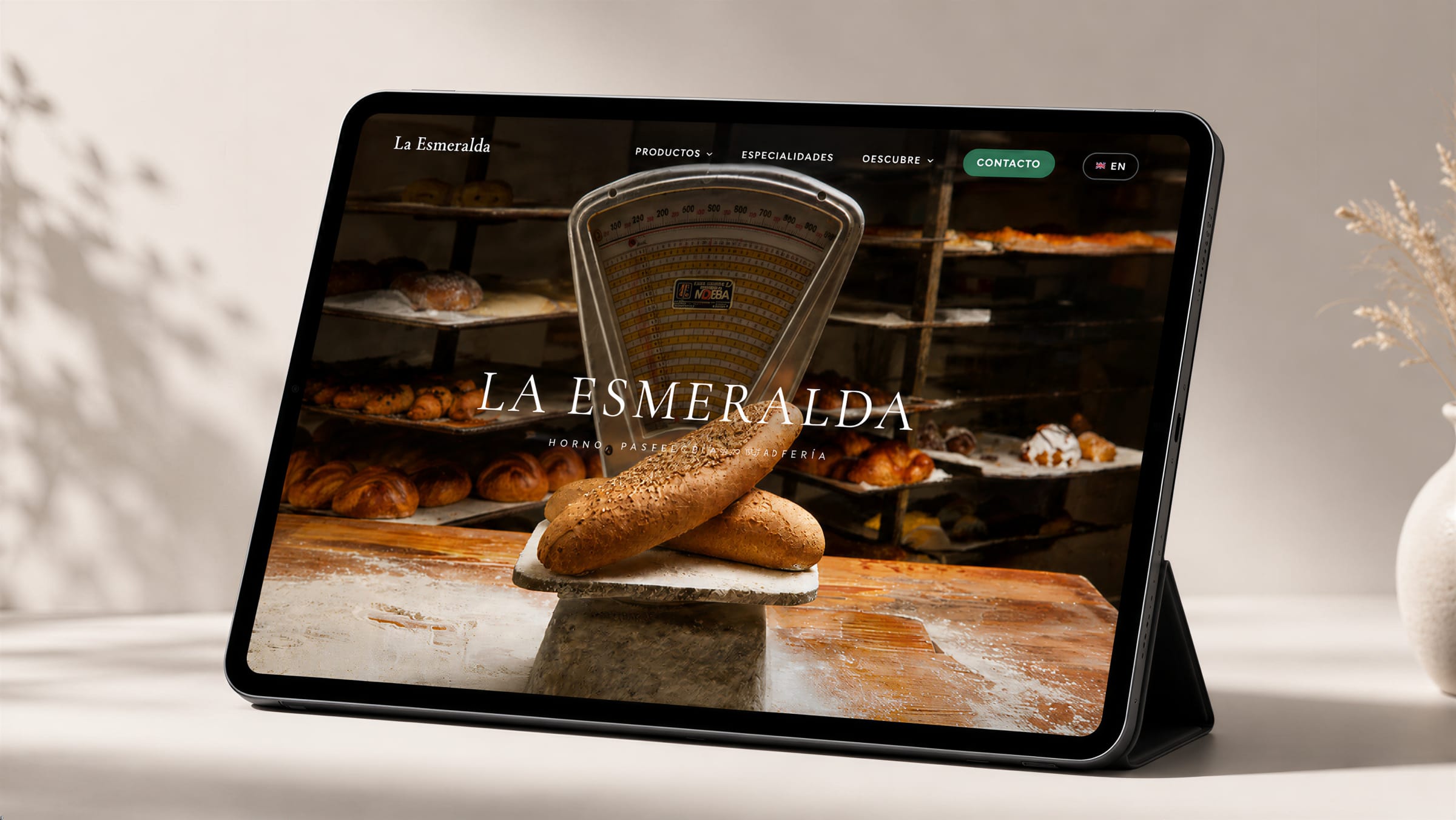 La Esmeralda — website en merkpresentatie