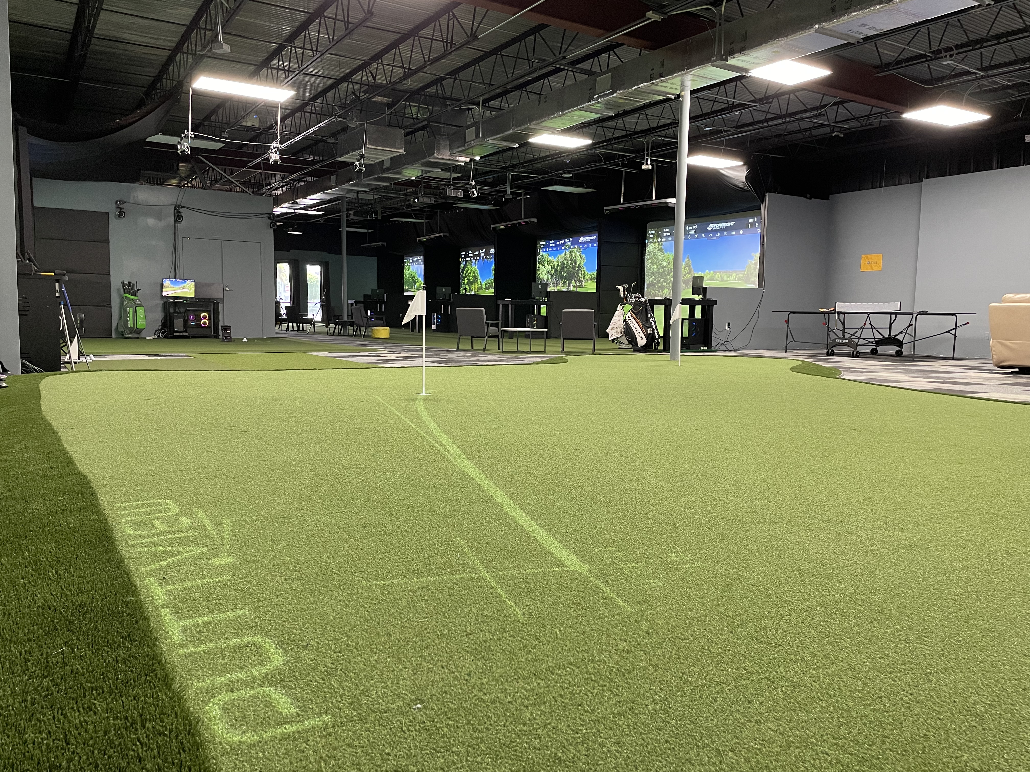 247 Indoor Golf simulator bays