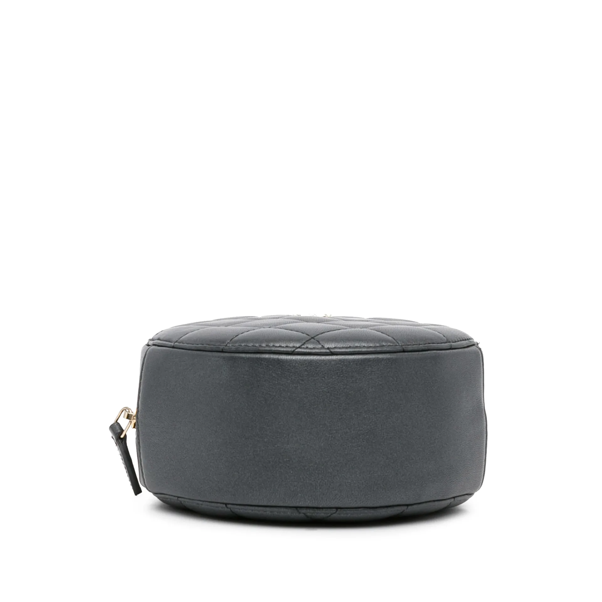 Chanel Quilted Lambskin Round Pearl Clutch With Chain