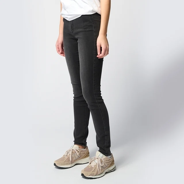 Performance Skinny Jeans