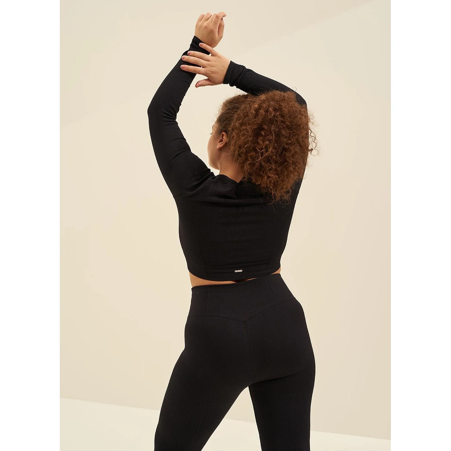 Black Luxe Seamless Crop Long Sleeve