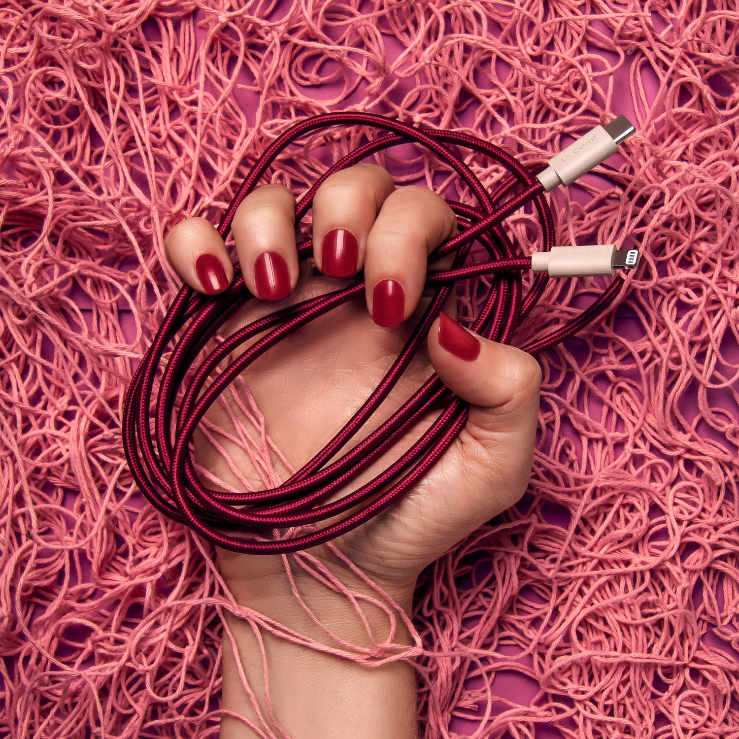 Sustainable recycled iPhone Lightning cable - plum