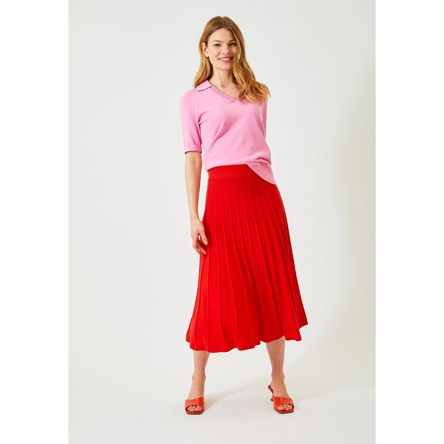 - Klara Skirt Red