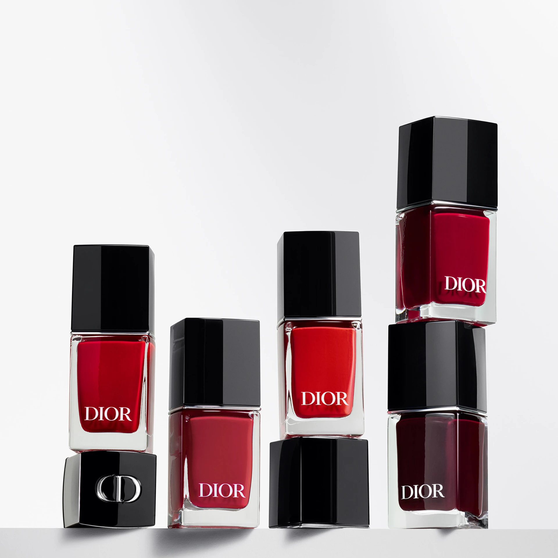 Dior Vernis Nail Polish with Gel Effect and Couture Color