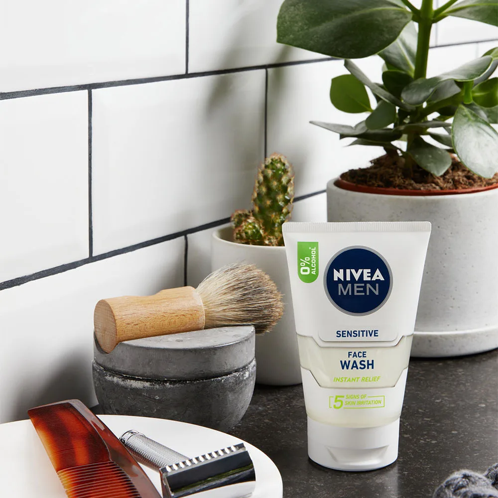 Ansiktsrengöring Sensitive Face Wash 100 ml NIVEA MEN