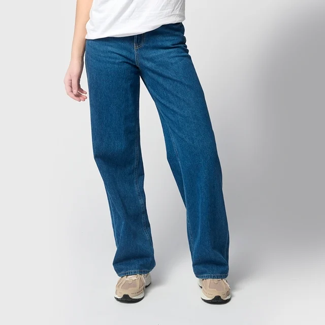 Performance Loose Jeans