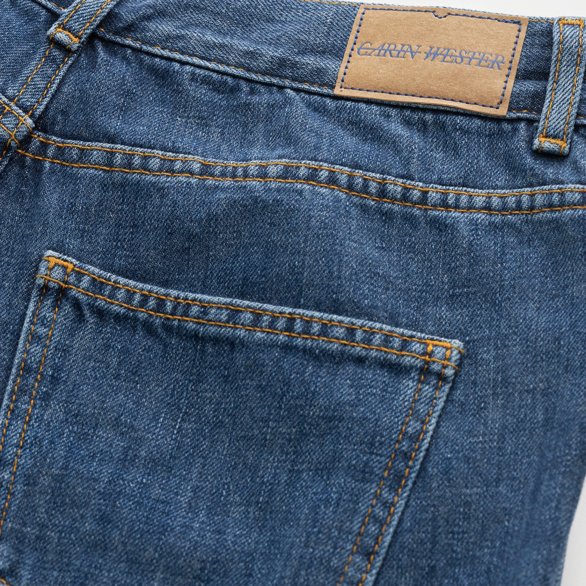 Högmidjade jeans med vida ben SEATTLE INDIGO