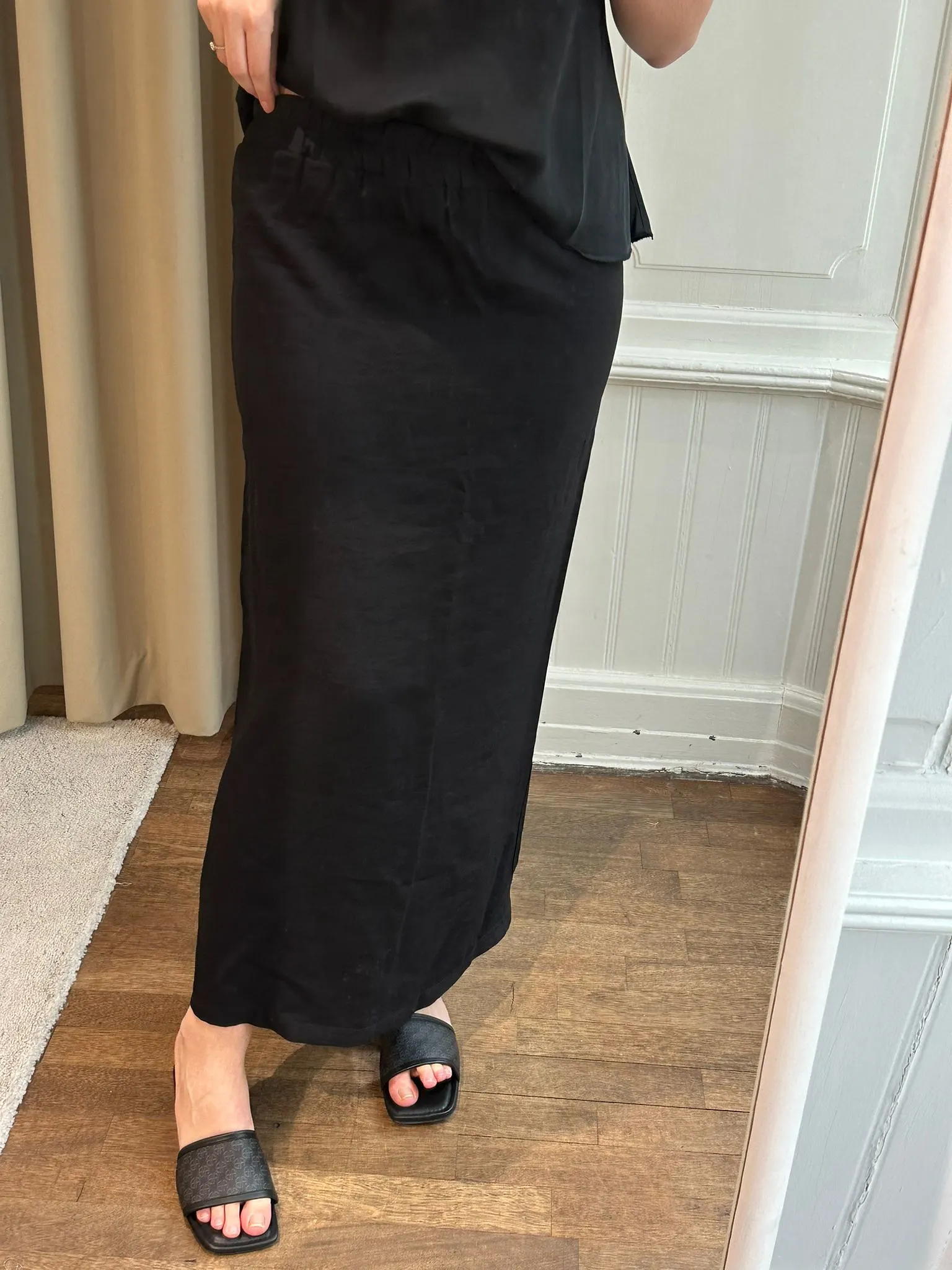 Letzi, Long Skirt - Black