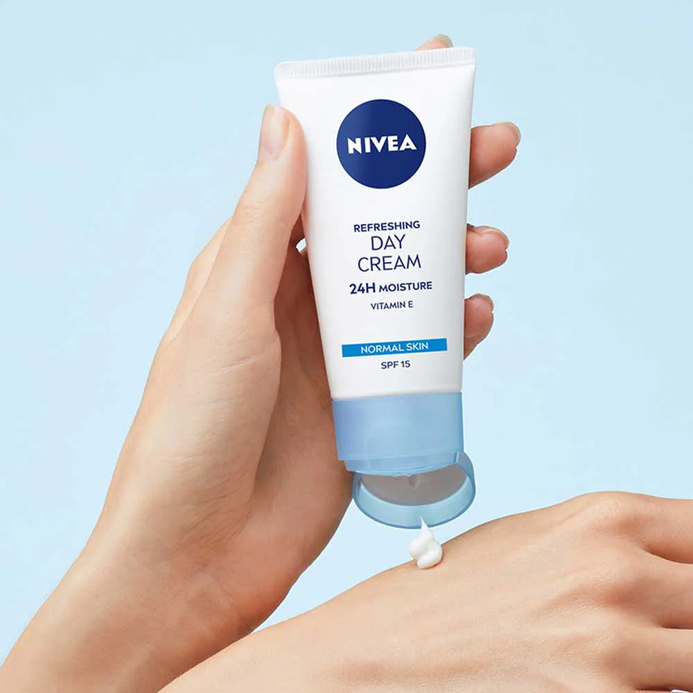 Dagkräm Refreshing Day Cream SPF15 50 ml NIVEA