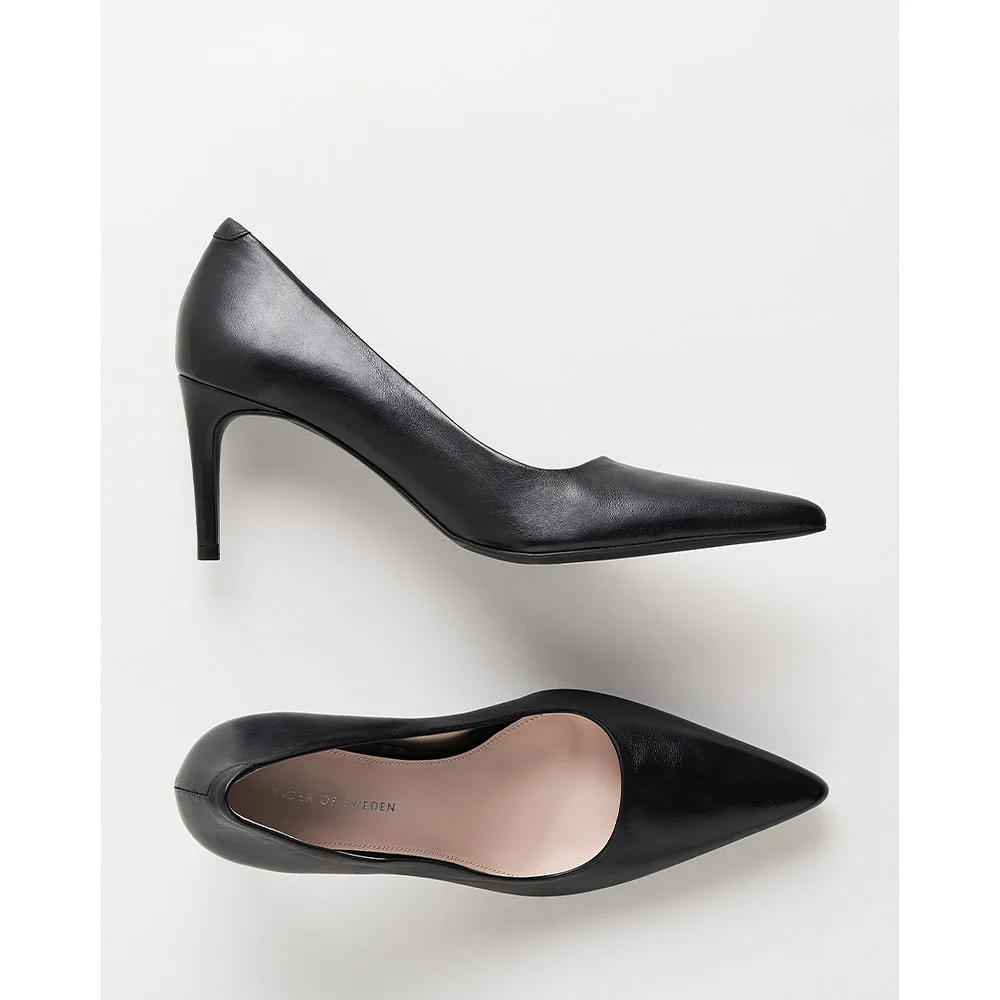 Cliniala Pumps