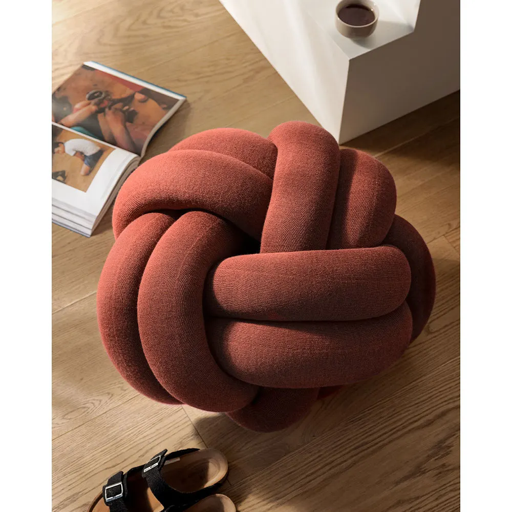 Seat Cushion Knot