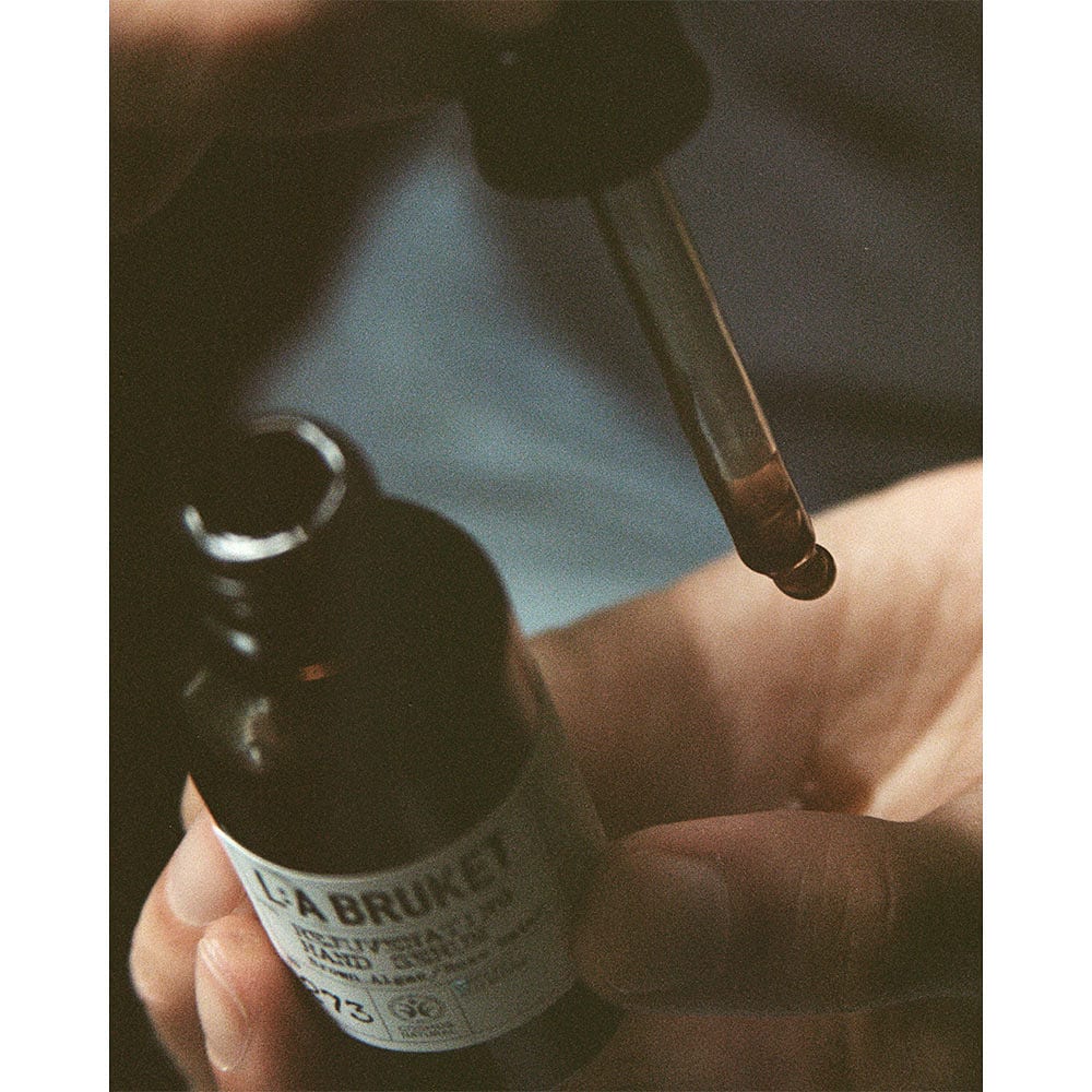 Hand Serum