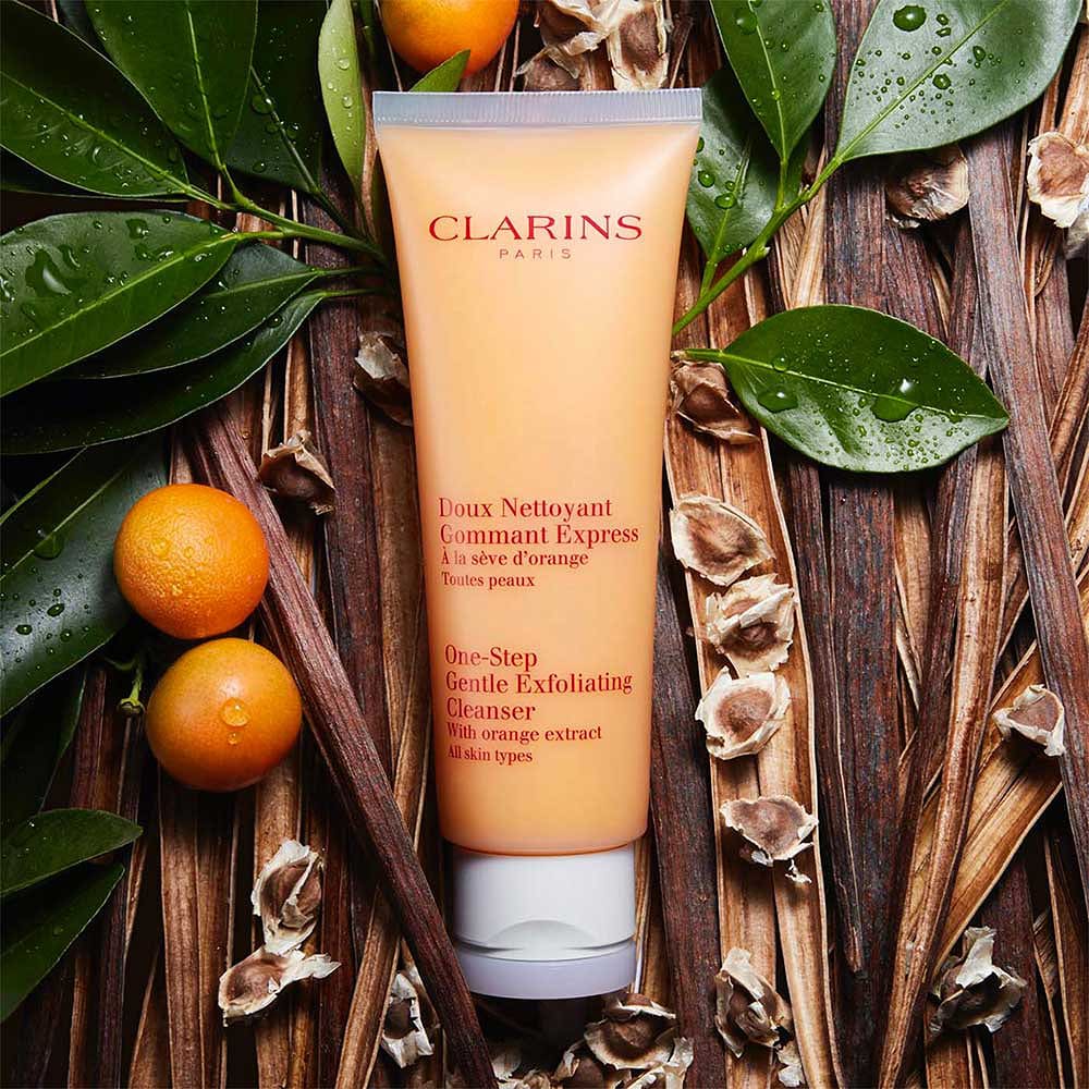 Clarins One-Step Exfoliating Cleanser
