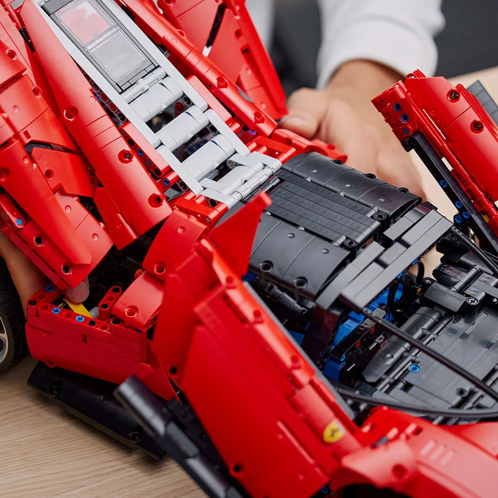 42143 Technic Ferrari Daytona SP3