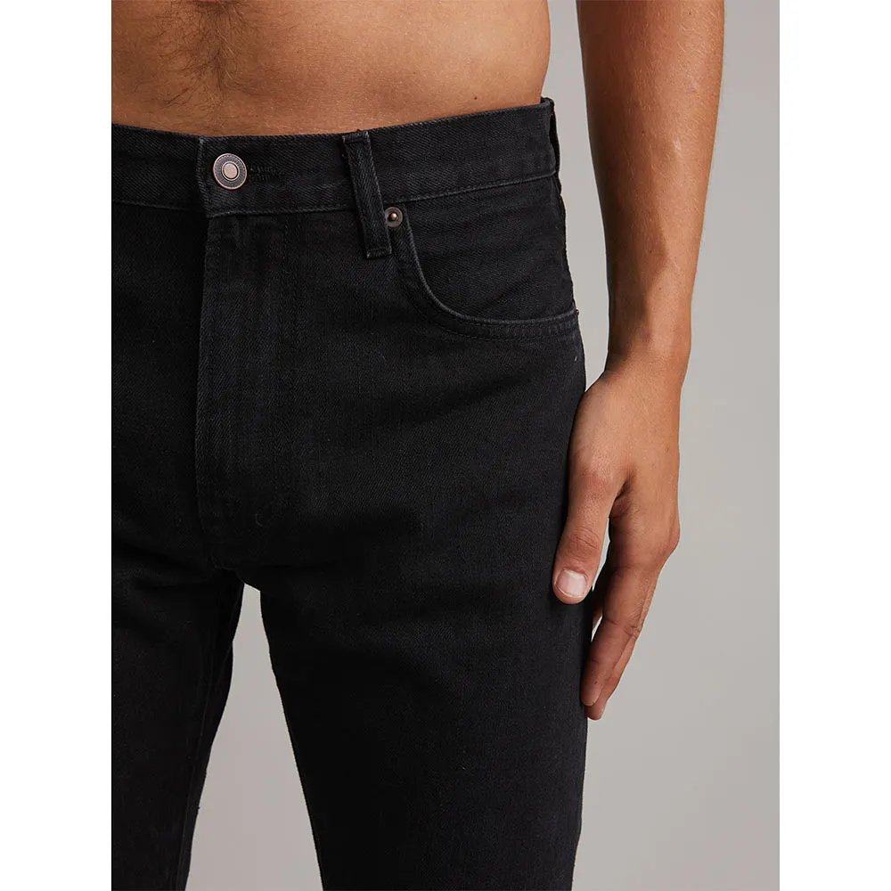 TM005 Tapered Jeans