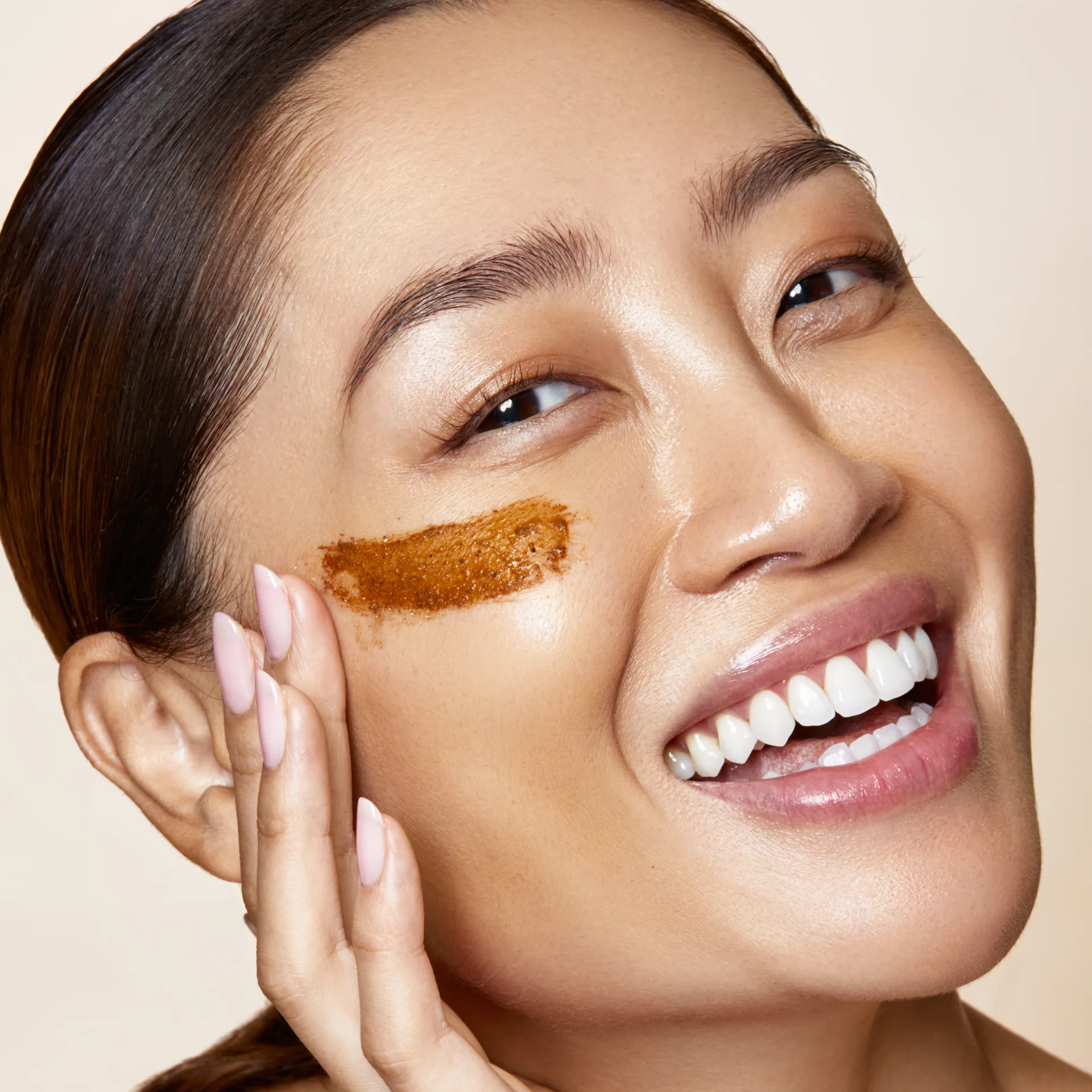 Turmeric Brightening & Exfoliating Mask 2-in-1