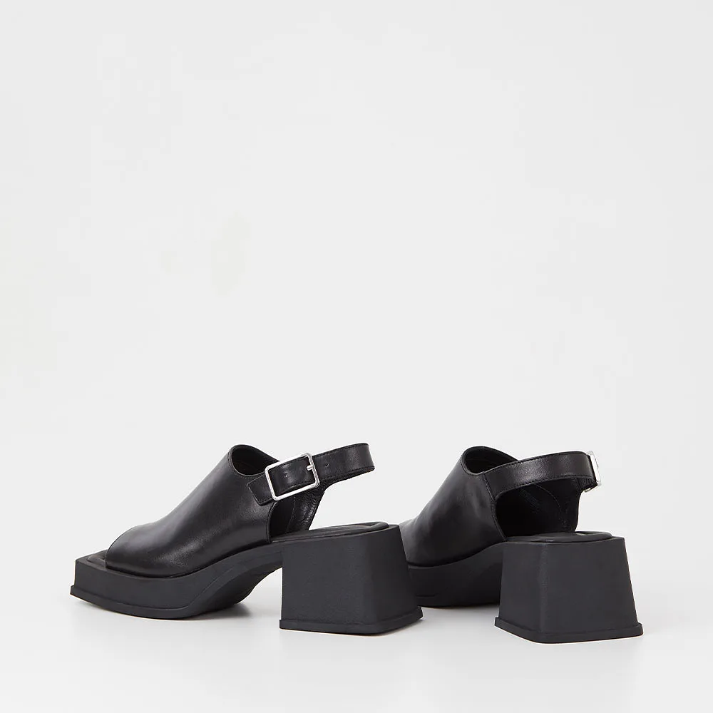 Hennie Sandals With Heel