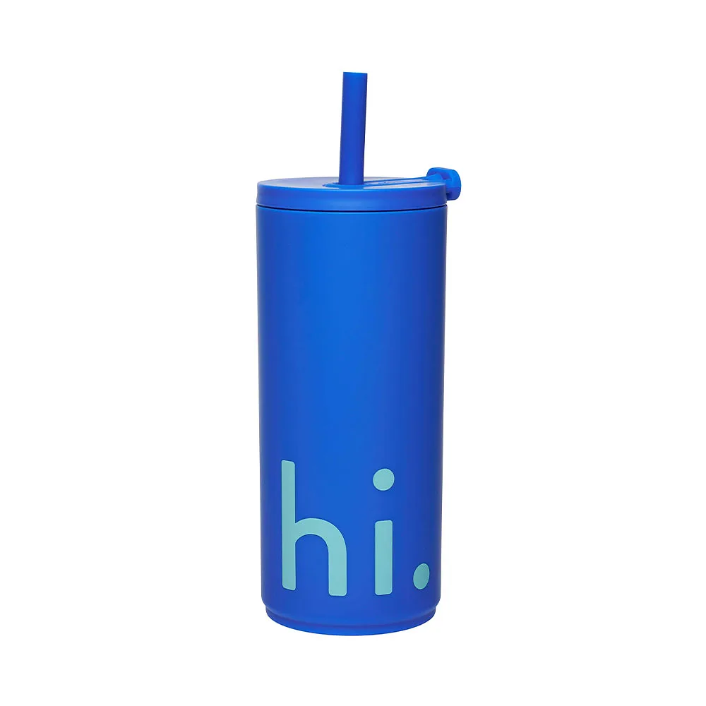 Travel cup with straw