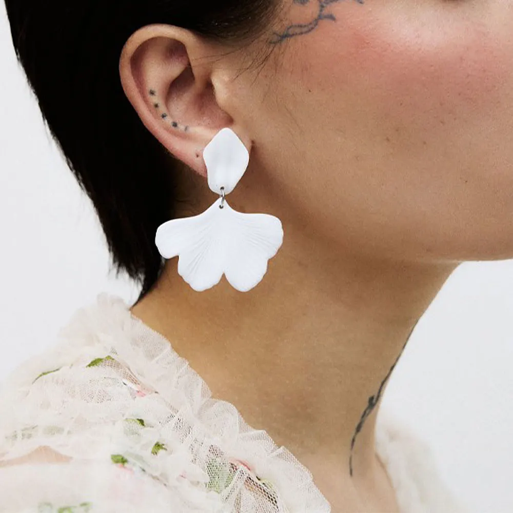 ALINA EARRINGS WHITE