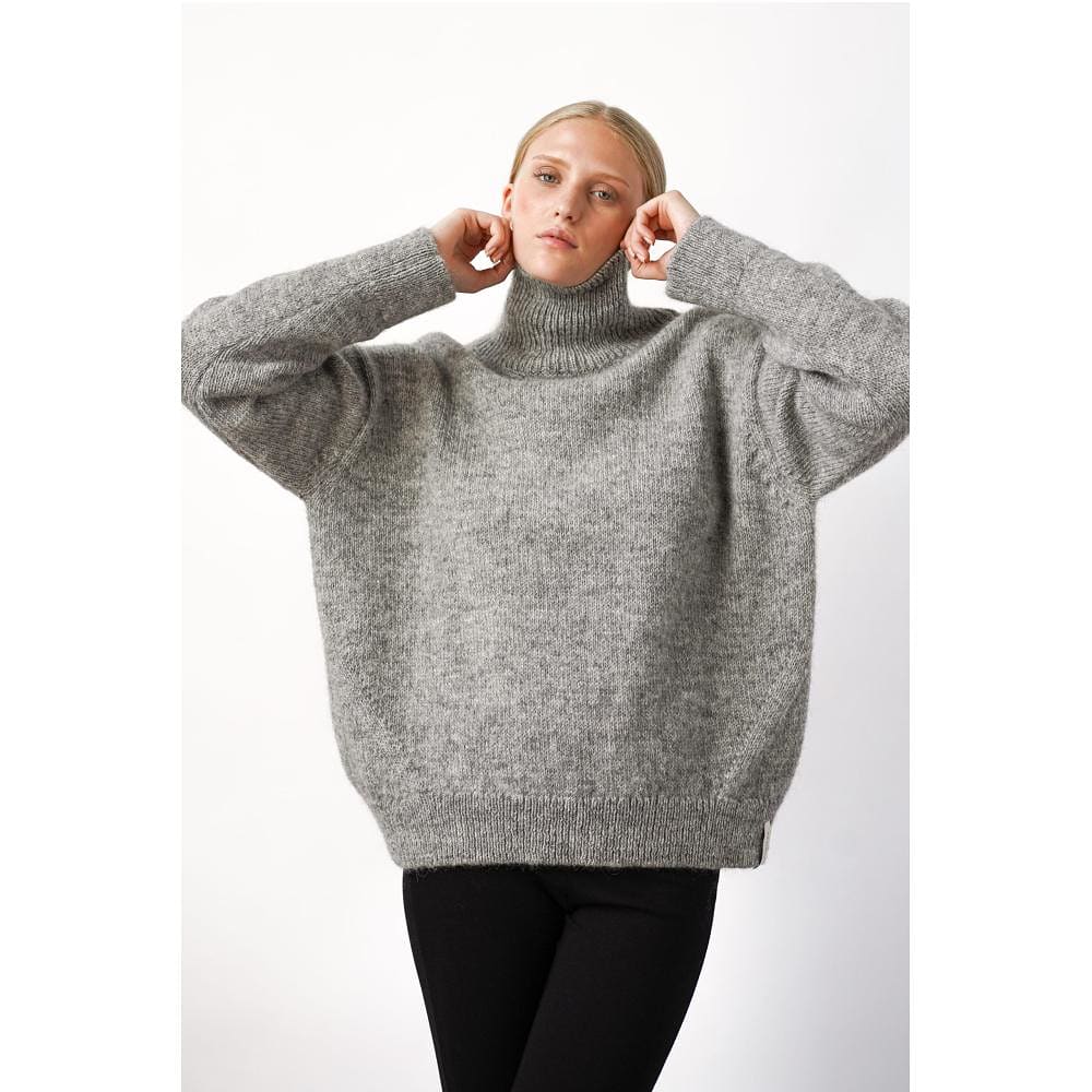 Oma Knitted Turtleneck - Grey