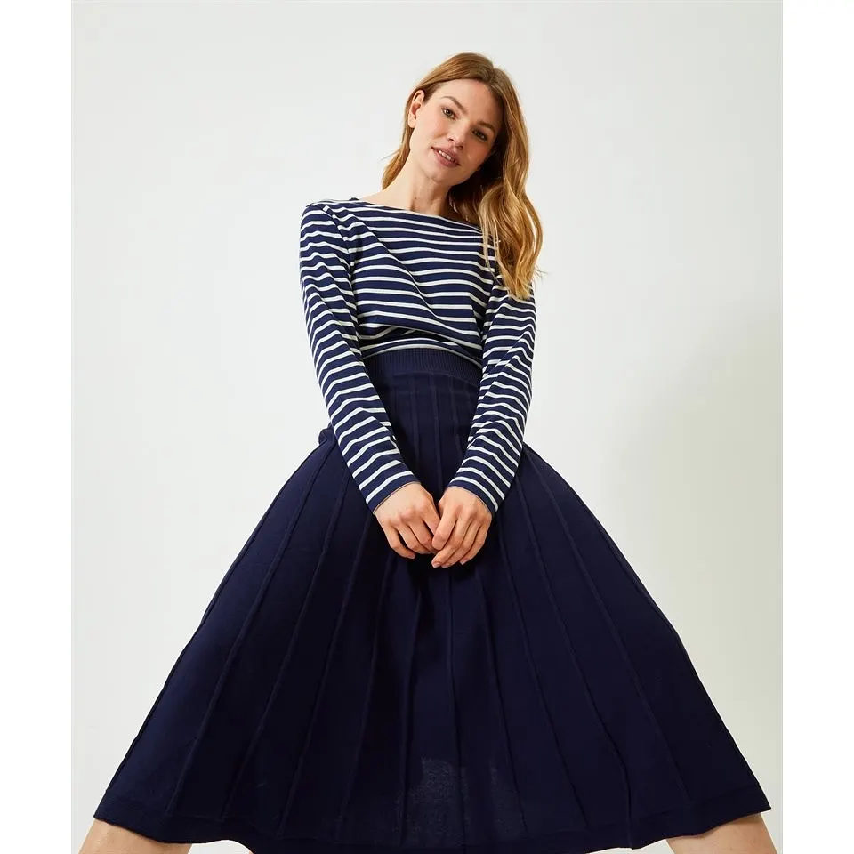 - Klara Skirt Navy