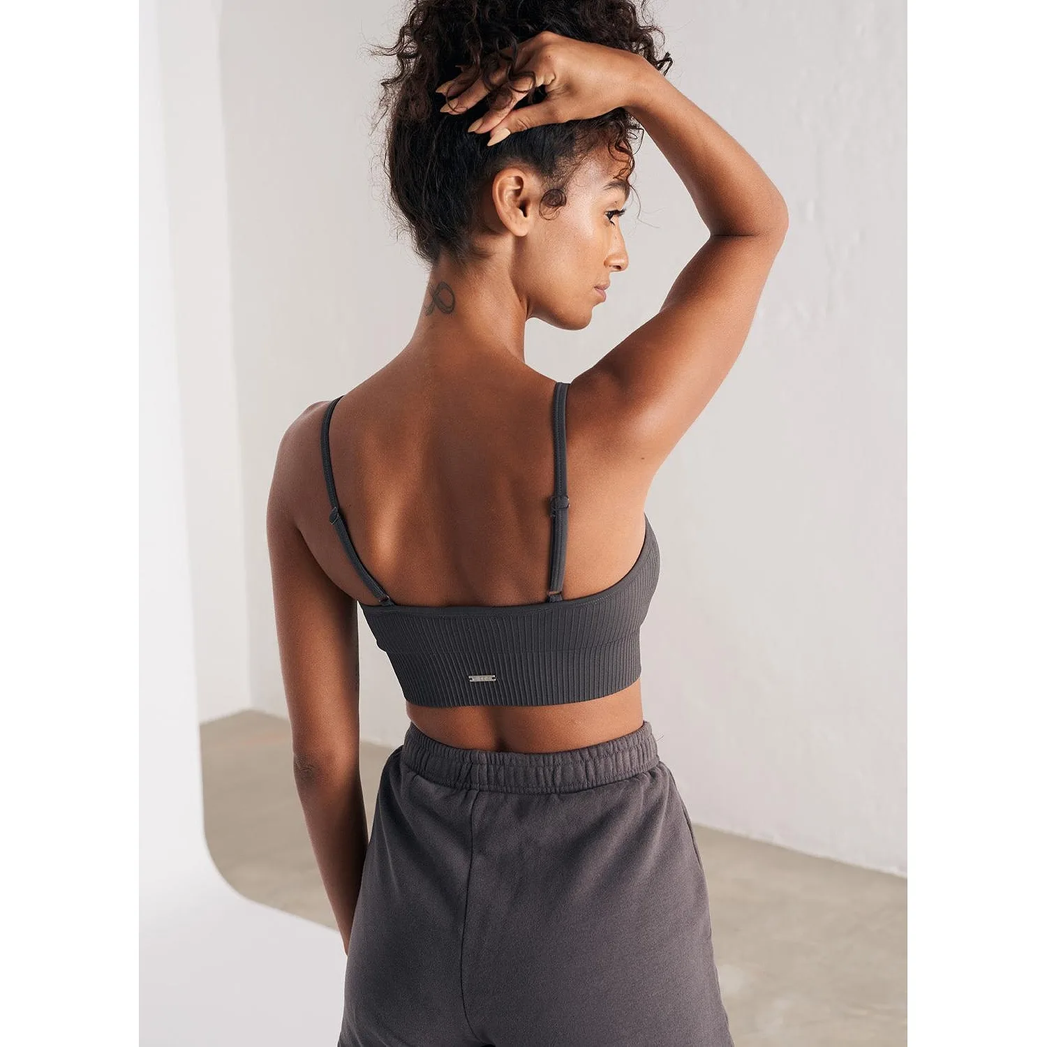 Shadow Grey Ribbed Seamless Strap Bra