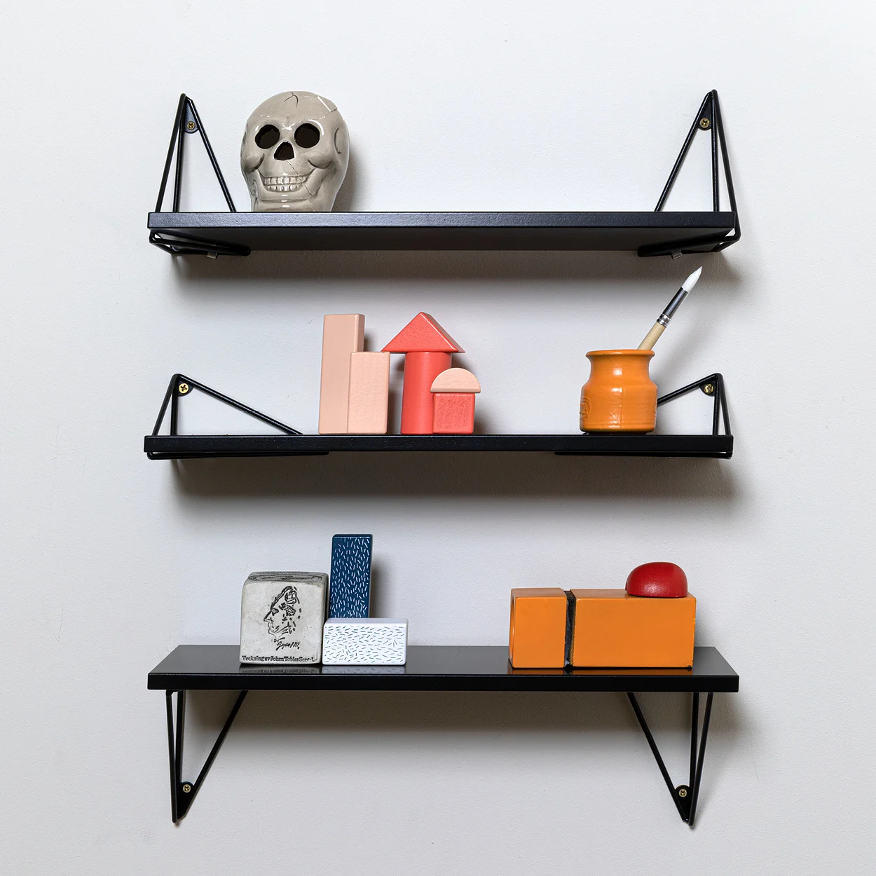 Pythagoras Xs Ash/black
(shelf + Brackets)