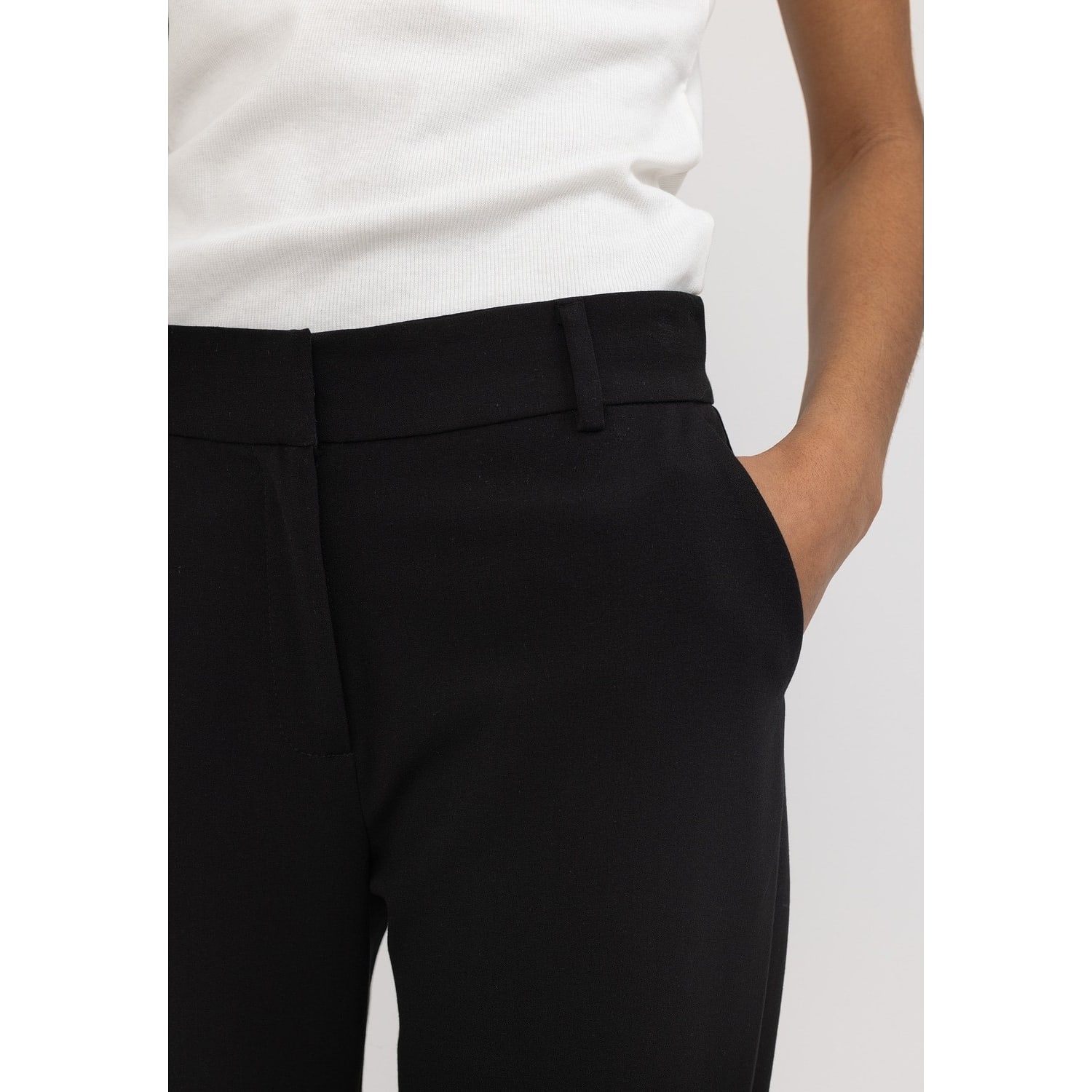 Srvilja Mid Waist Pant