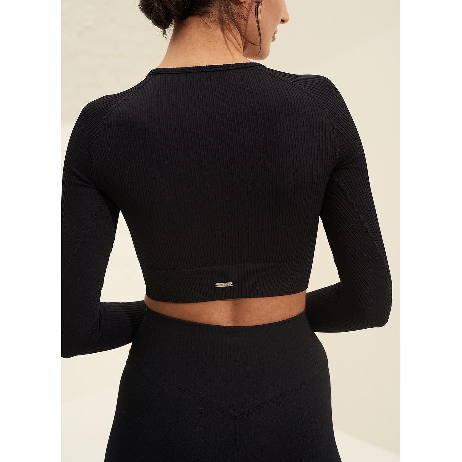 Black Ribbed Seamless Crop Long Sleeve