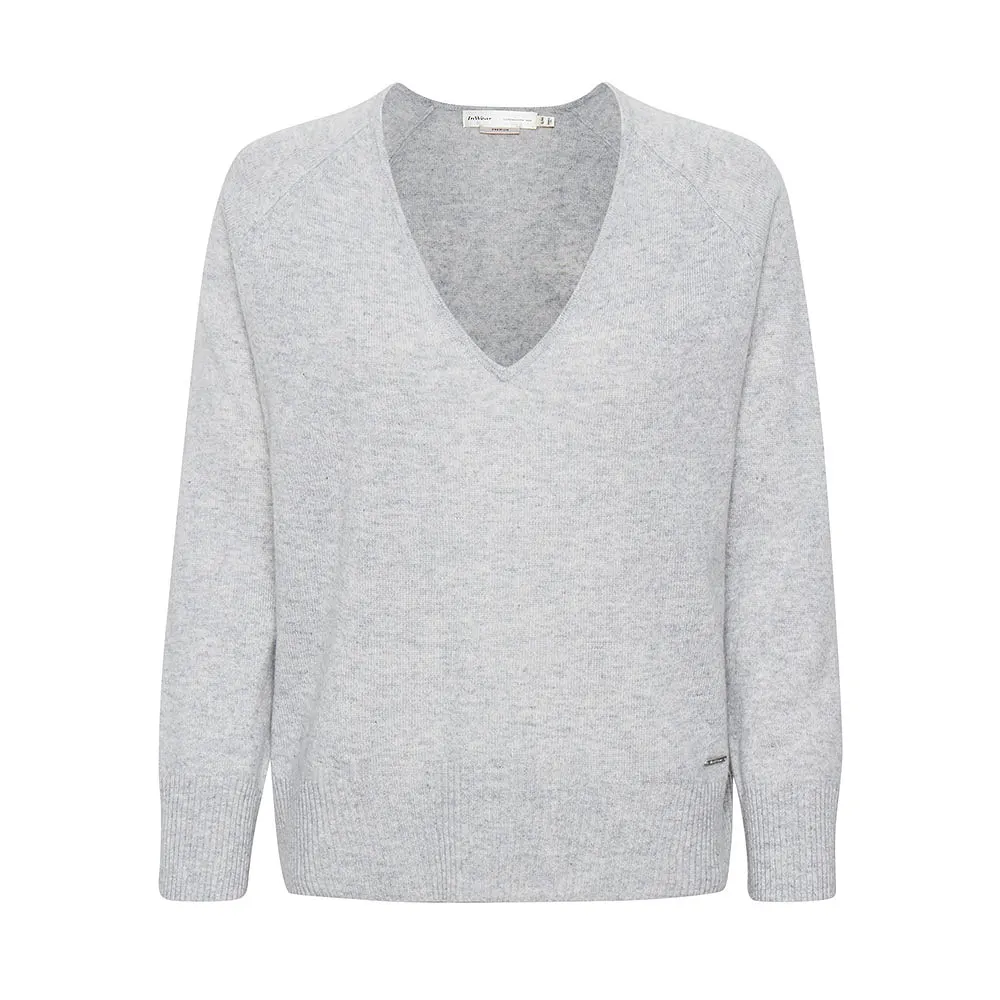 Lukka V-neck Pullover Premium Knit