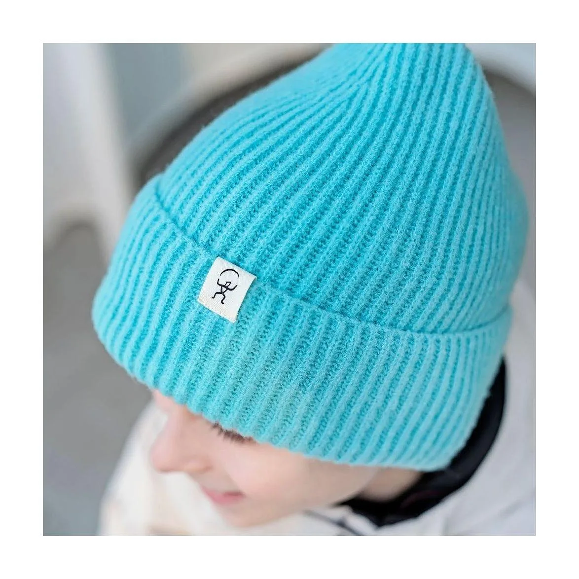 Isbjörn Minty Stickad Beanie