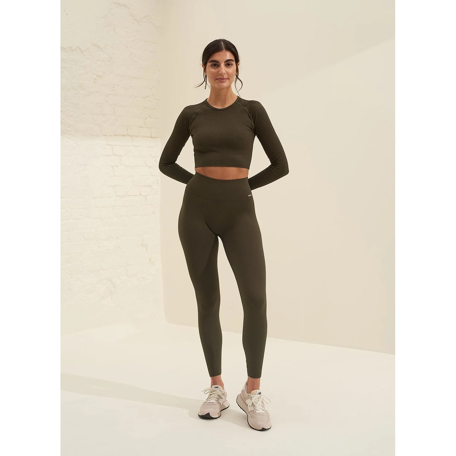 Khaki Ribbed Seamless Crop Long Sleeve