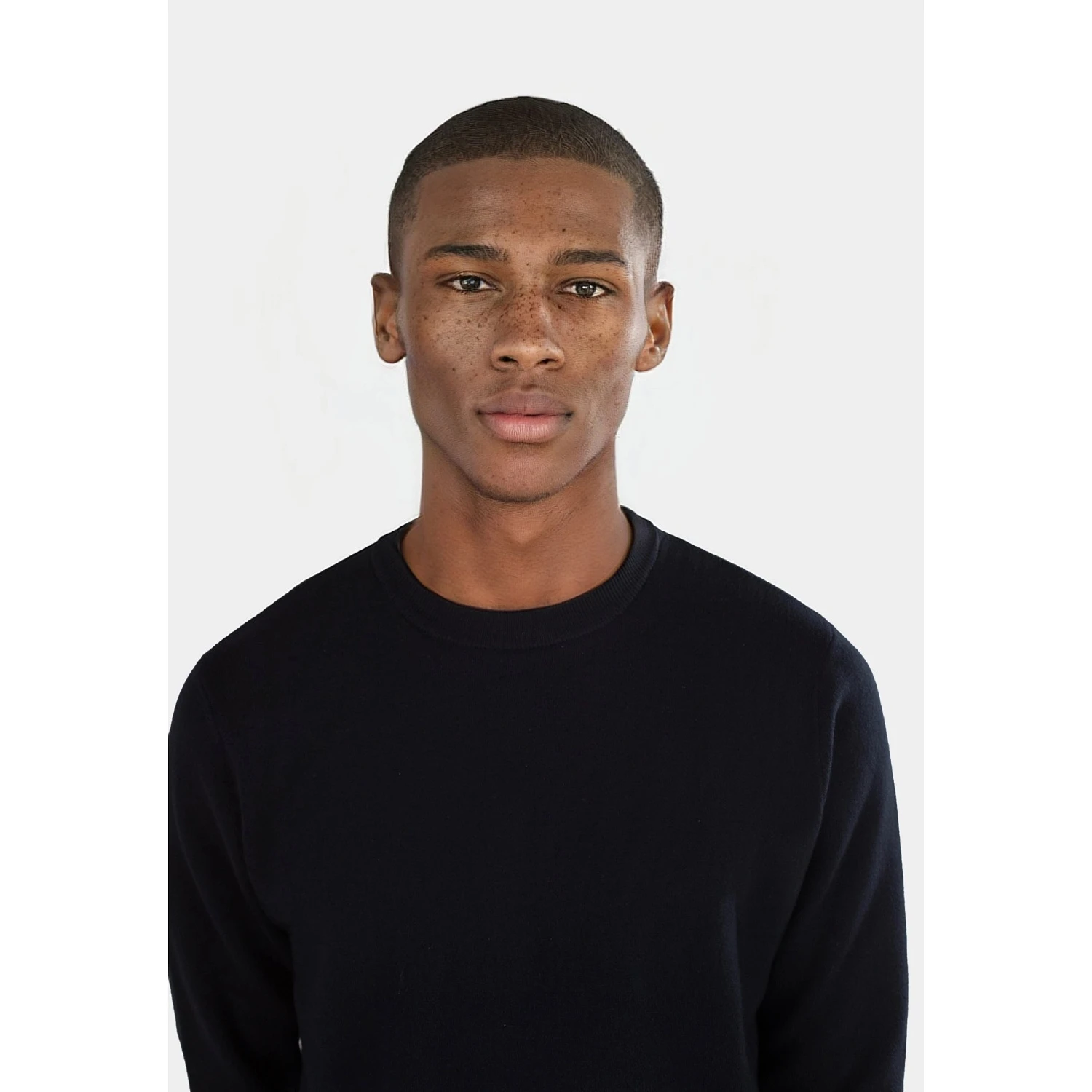 Clark Knitted Round Neck - Black