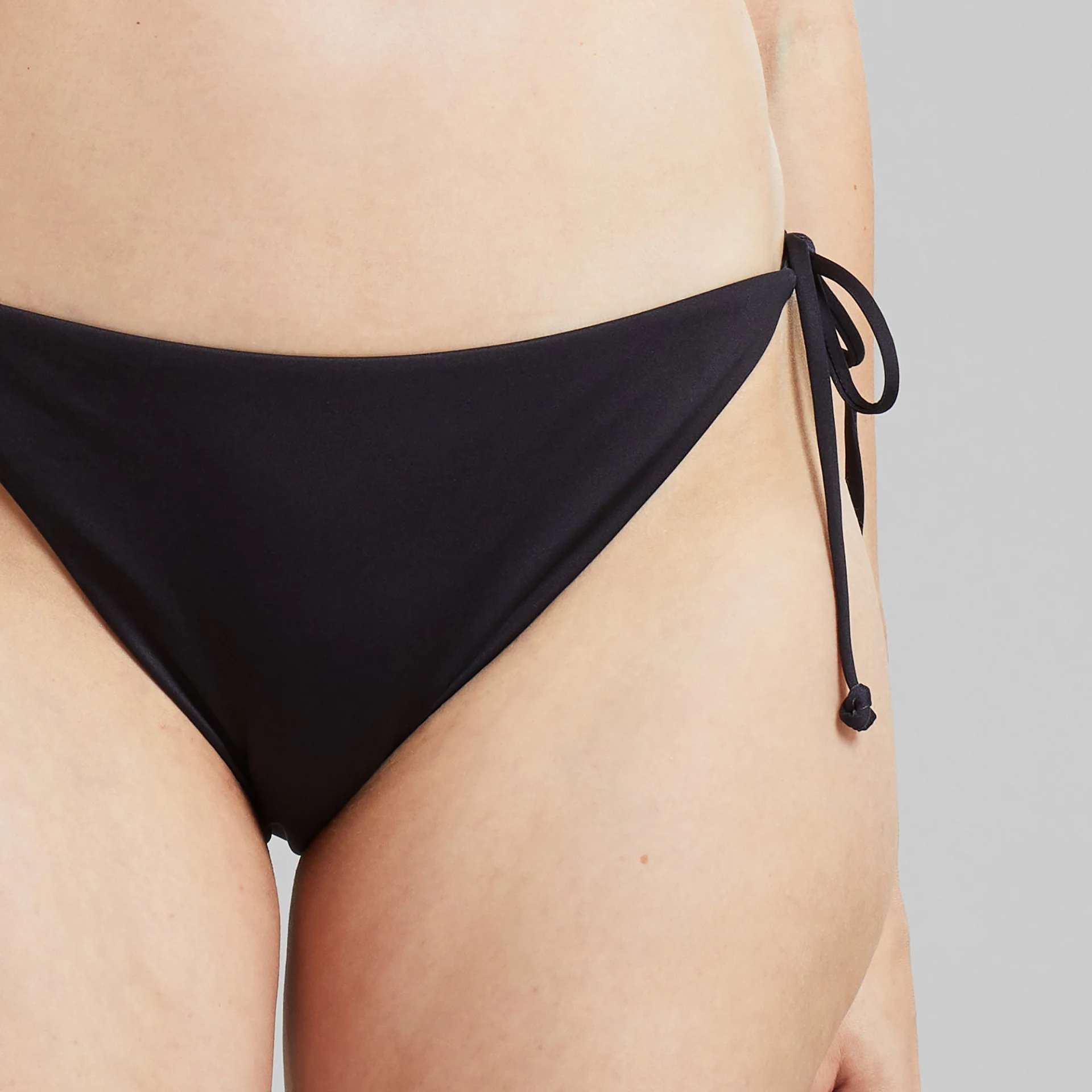 Bikini Bottom Gopa Black