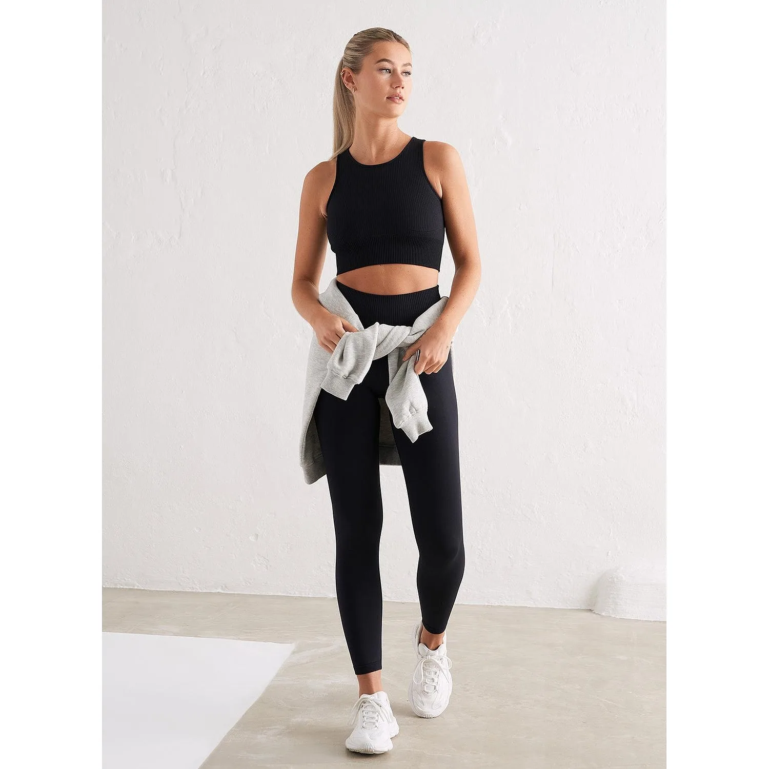 Black Ribbed Seamless Crop Top