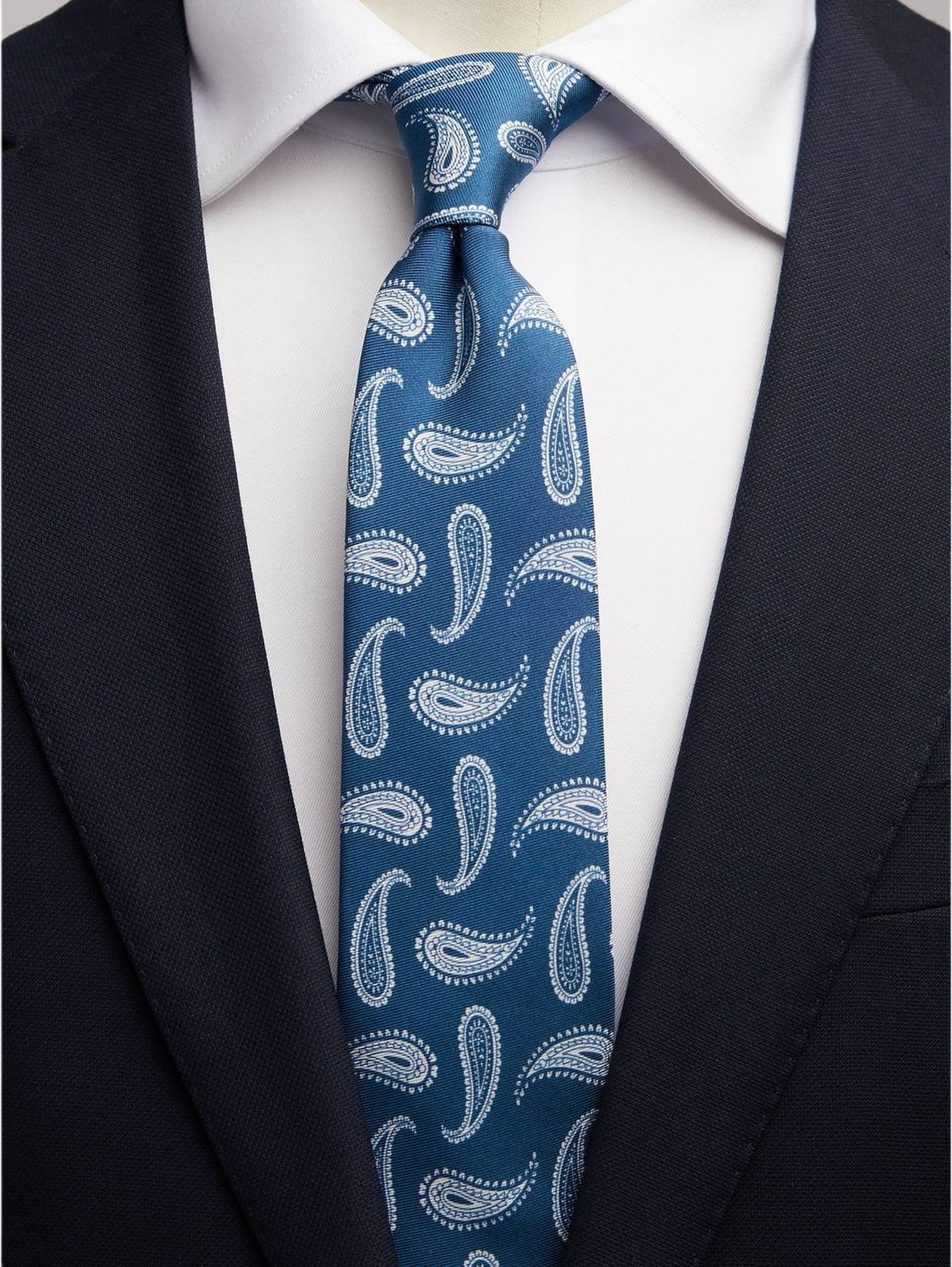 Tie Paisley, från John Henric, i färgen blue. Klicka för att öppna bilden i stort format