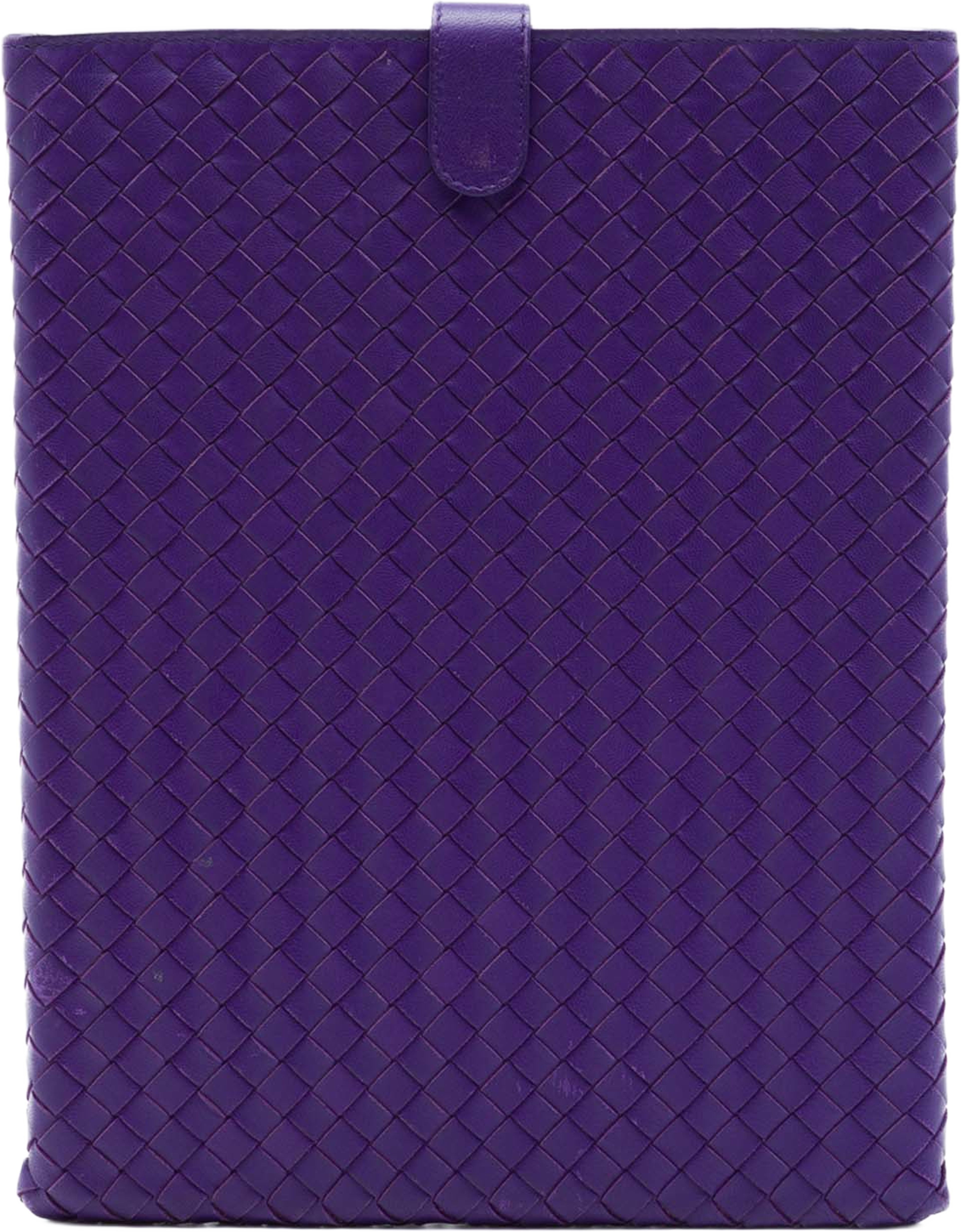 Bottega Veneta Nappa Intrecciato Laptop Sleeve, från Luxclusif, i färgen purpur. Klicka för att öppna bilden i stort format
