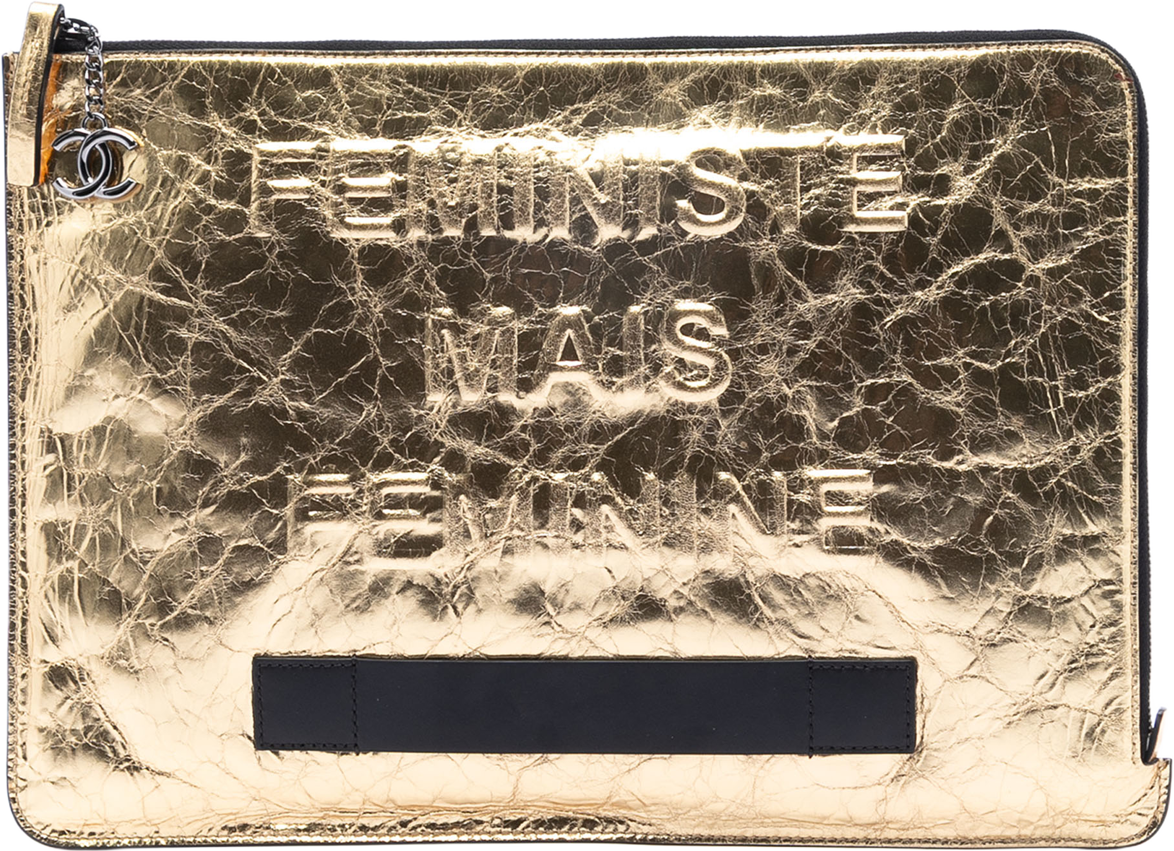 Chanel Metallic Crinkled Calfskin Feministe Mais Feminine Pouch, från Luxclusif, i färgen gold. Klicka för att öppna bilden i stort format