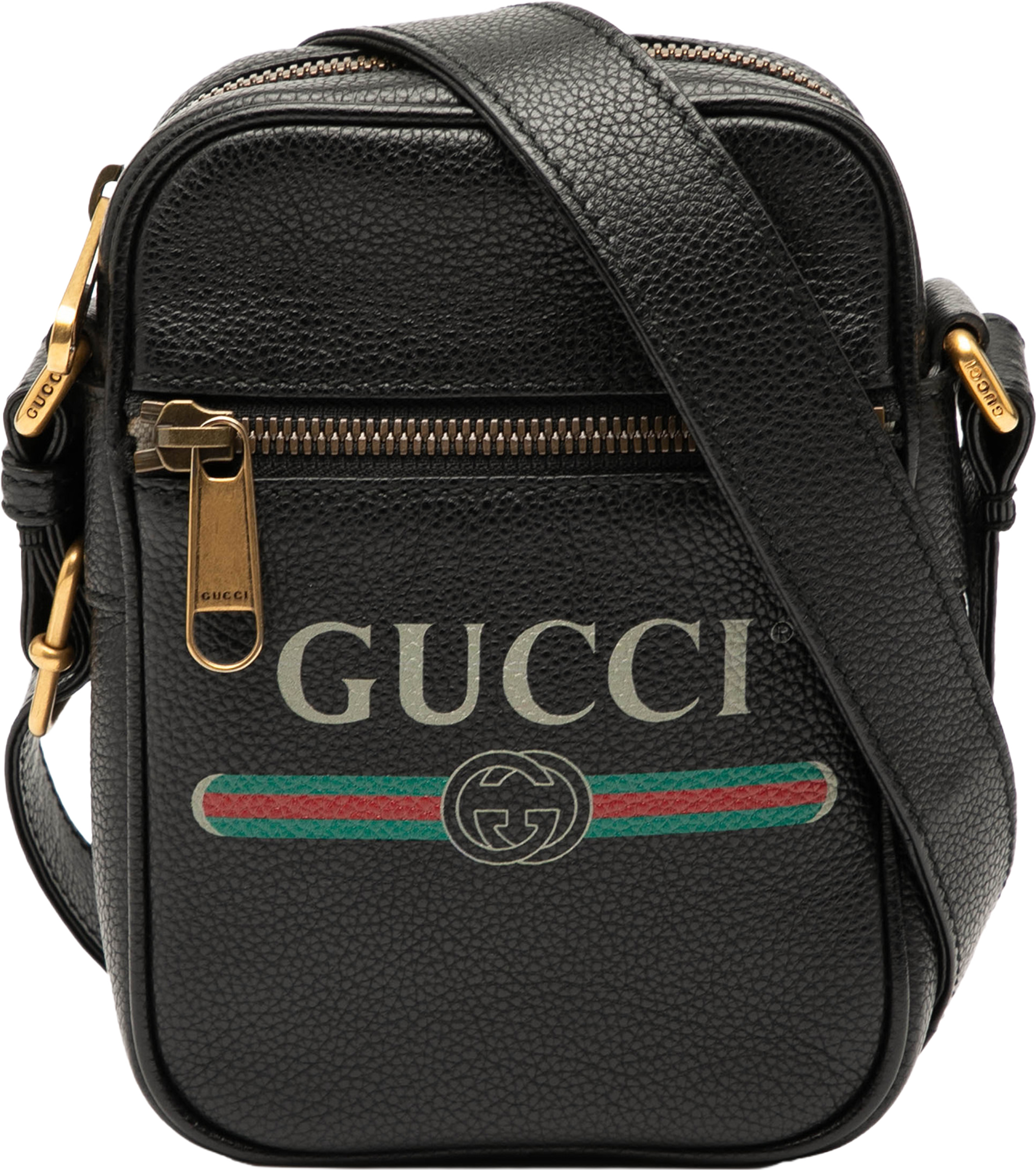 Gucci Mini Grained Calfskin Logo Crossbody, från Luxclusif, i färgen black. Klicka för att öppna bilden i stort format