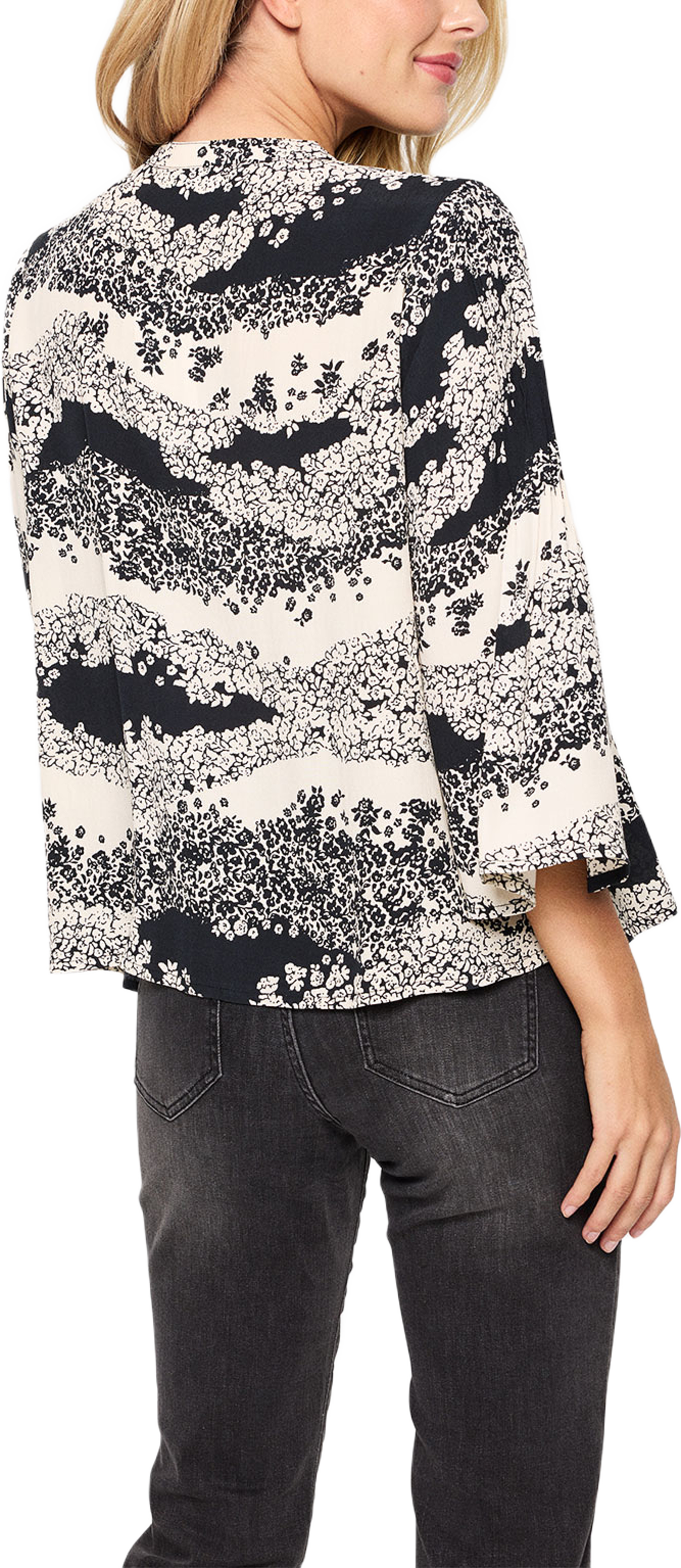 IselinSZ Blouse