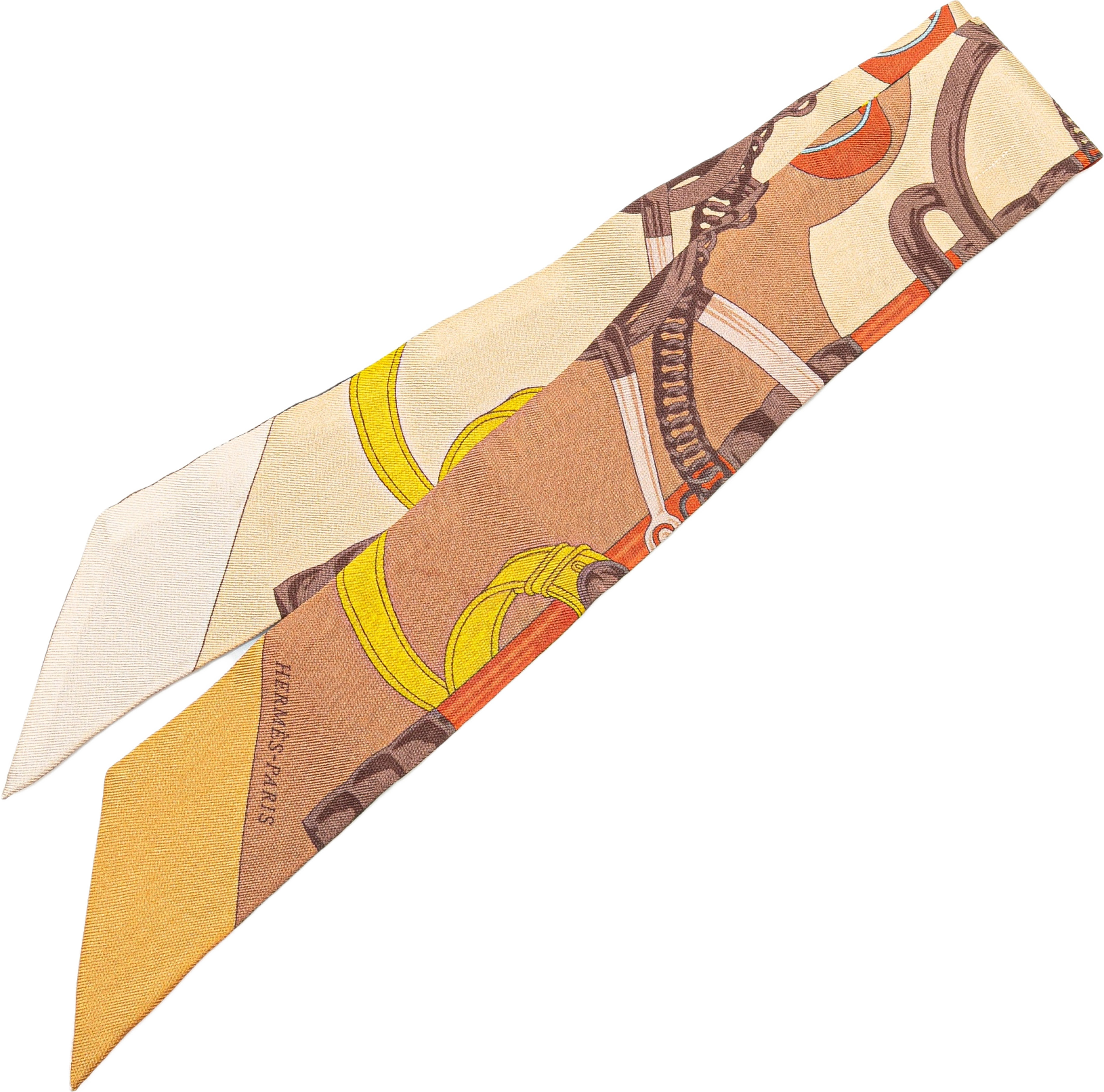 Hermès Grand Apparat Silk Twilly Scarf, från Luxclusif, i färgen light brown. Klicka för att öppna bilden i stort format