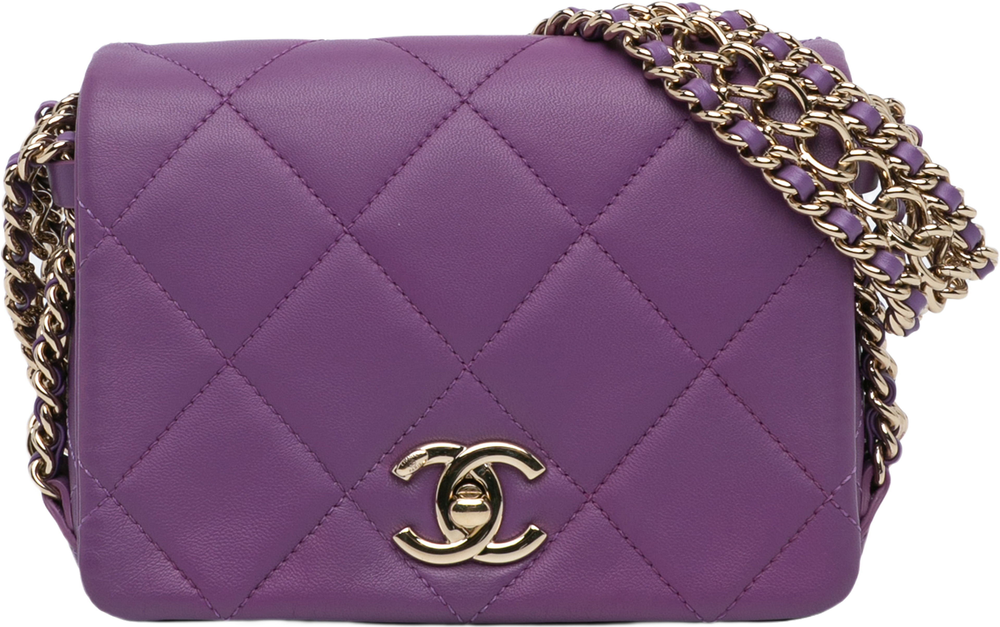 Chanel Mini Lambskin Triple Chain Full Flap, från Luxclusif, i färgen purple. Klicka för att öppna bilden i stort format