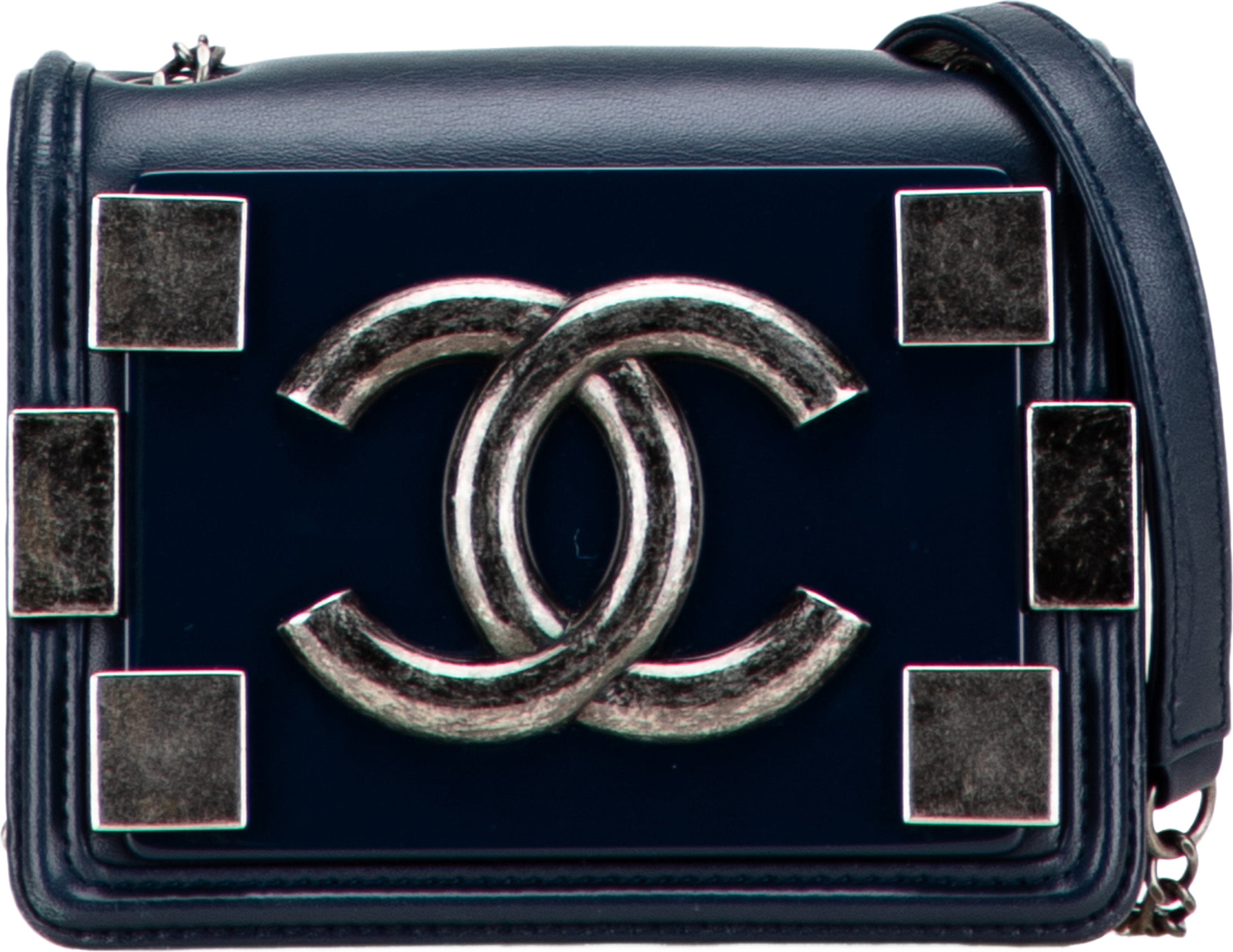Chanel Mini Acrylic And Calfskin Boy Brick Flap, från Luxclusif, i färgen blå. Klicka för att öppna bilden i stort format