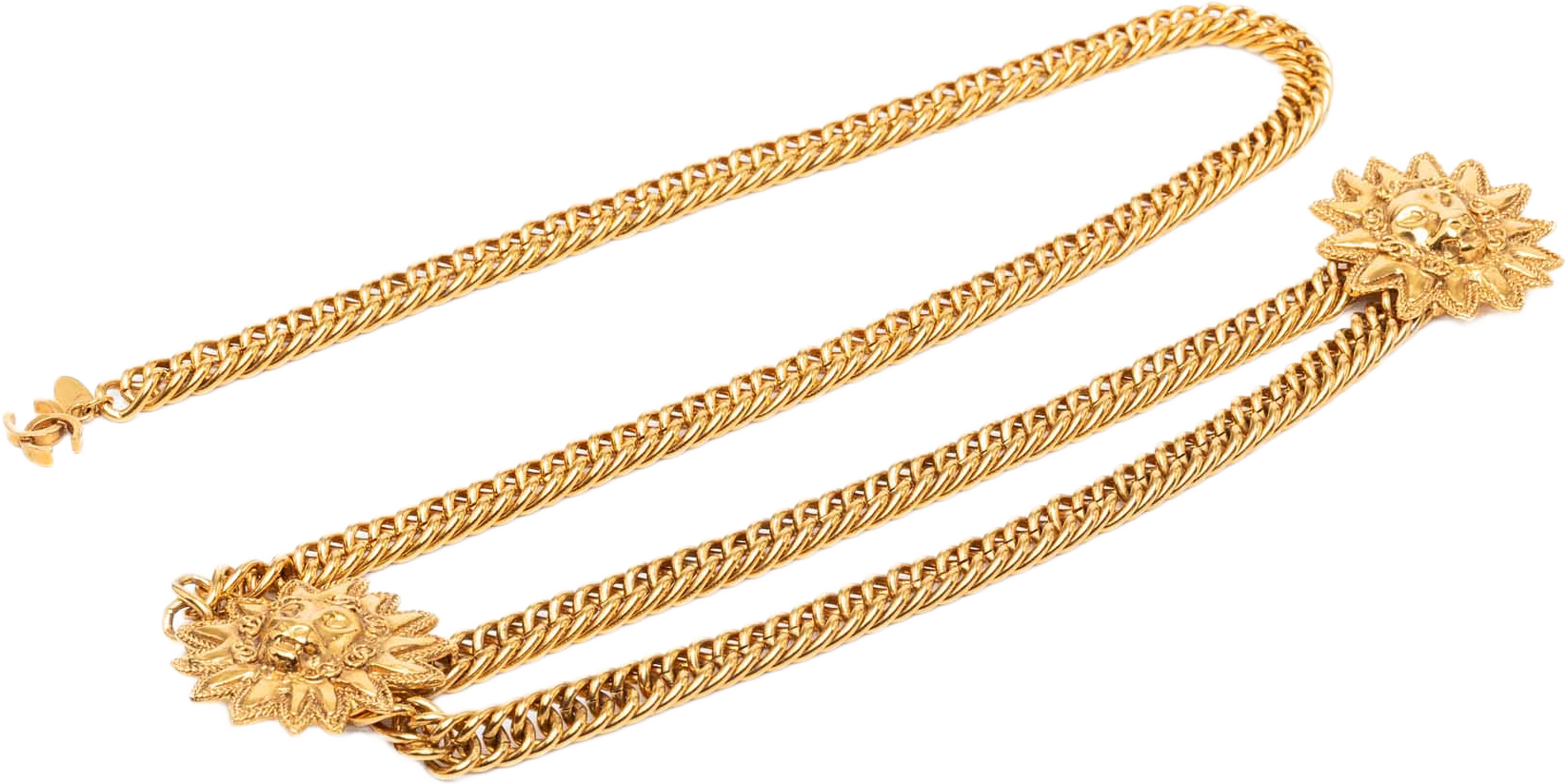 Chanel Cc Gold Plated Double Lion Sunburst Chain Link Belt, från Luxclusif, i färgen guld. Klicka för att öppna bilden i stort format