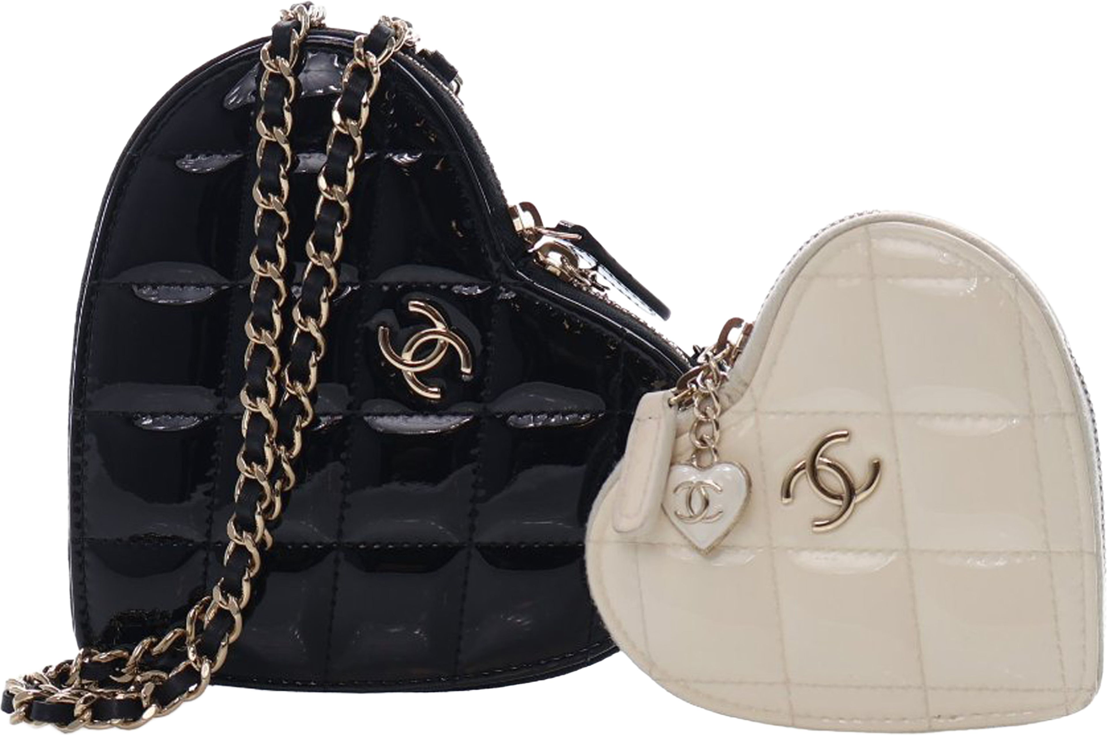 Chanel Quilted Patent Duo Heart Clutch With Chain, från Luxclusif, i färgen black. Klicka för att öppna bilden i stort format