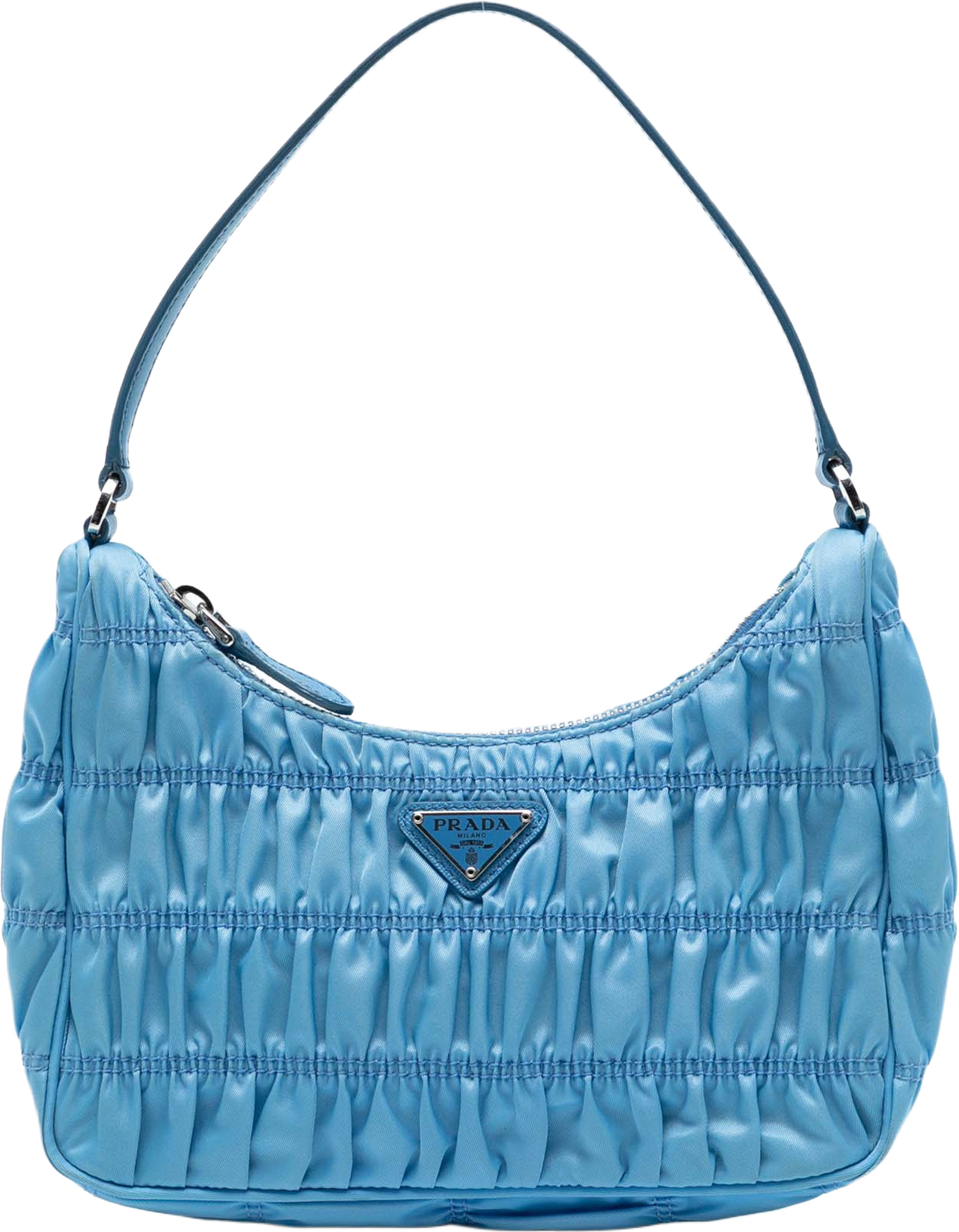 Prada Tessuto Gaufre Re Edition Shoulder Bag, från Luxclusif, i färgen light blue. Klicka för att öppna bilden i stort format