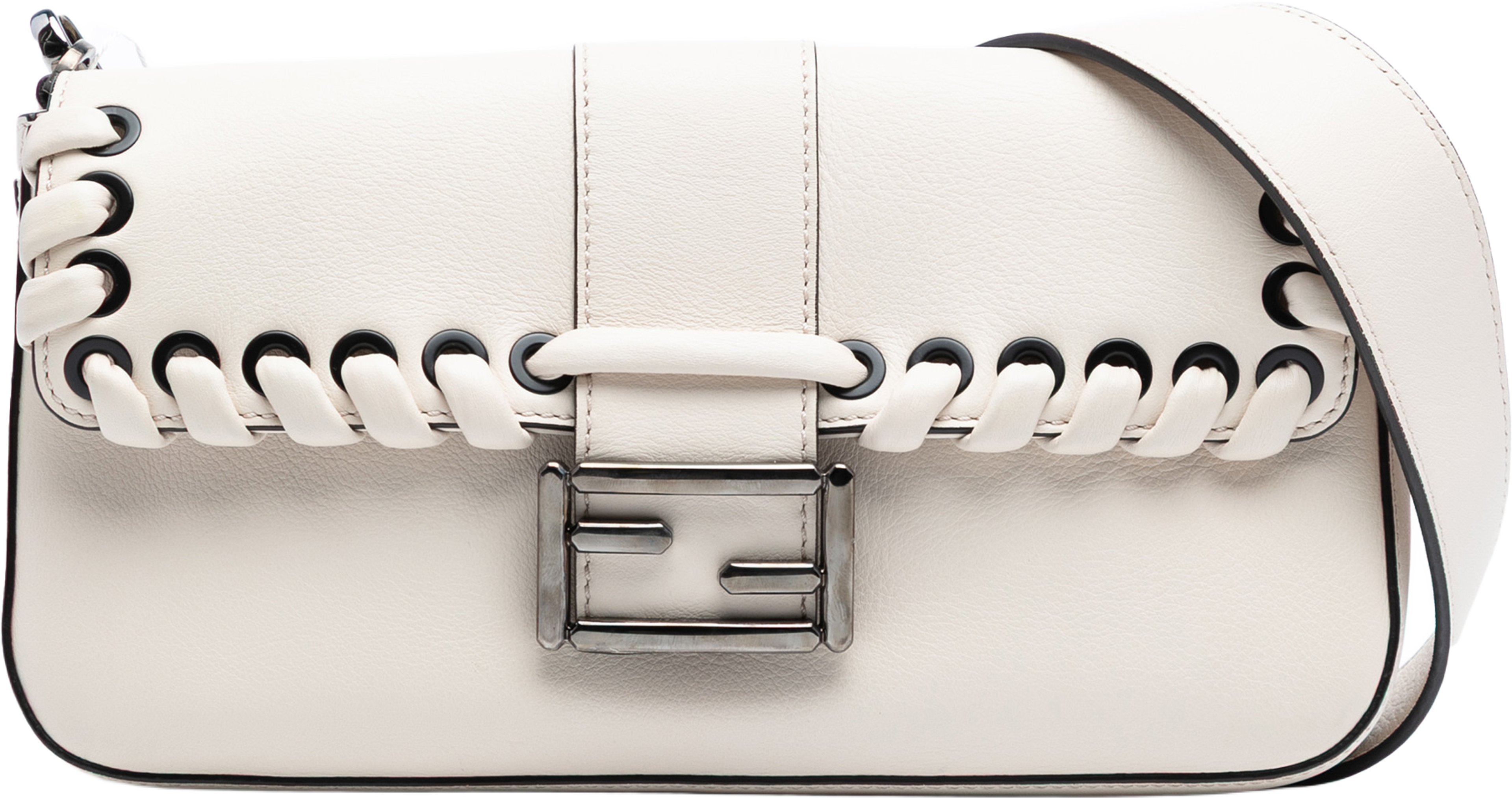 Fendi Whipstitch Leather Baguette Crossbody, från Luxclusif, i färgen white. Klicka för att öppna bilden i stort format